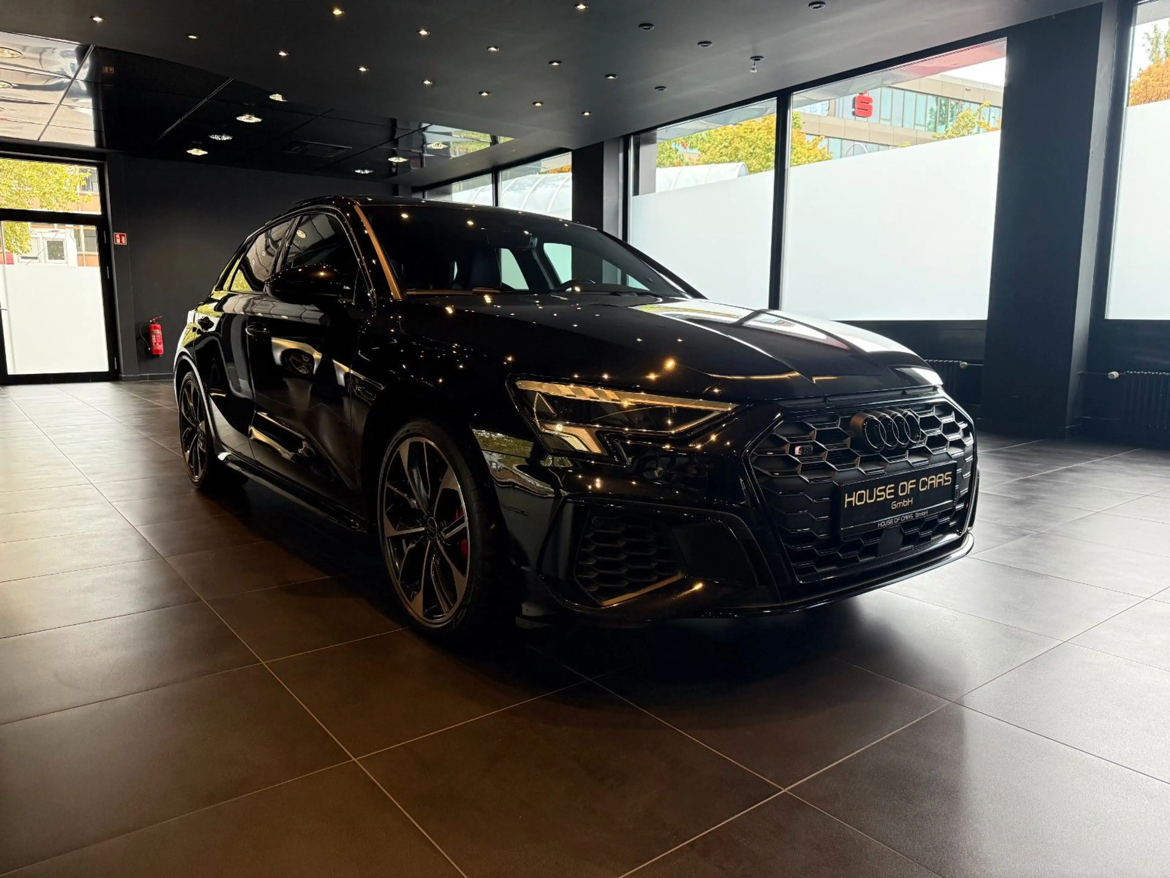 Audi S3 Sportback 2.0 TFSI quattro*Pano*B&O*ACC*1Hand — photo 9