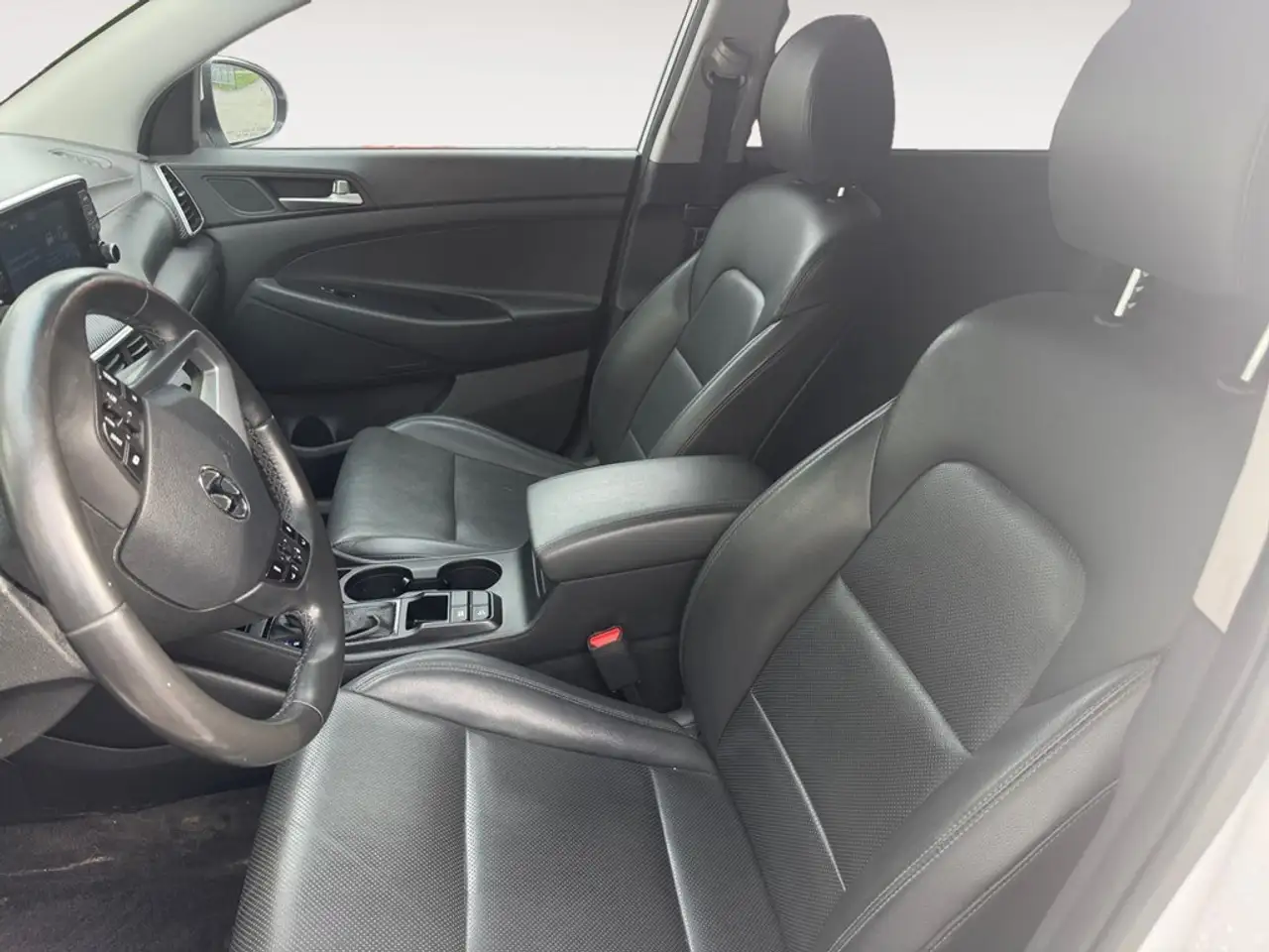 Hyundai TUCSON снимка Hyundai TUCSON