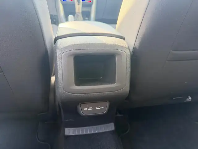 Volkswagen T-Cross view 4
