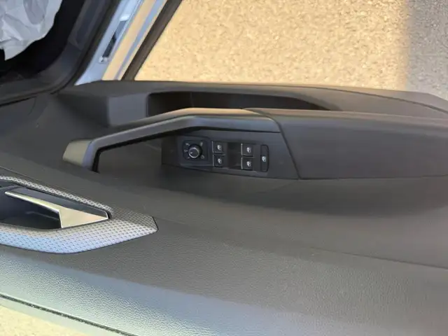 Volkswagen T-Cross view 15