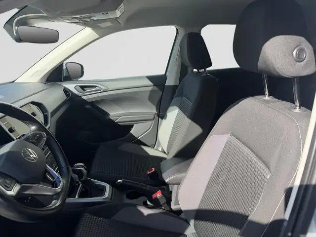 Volkswagen T-Cross view 14