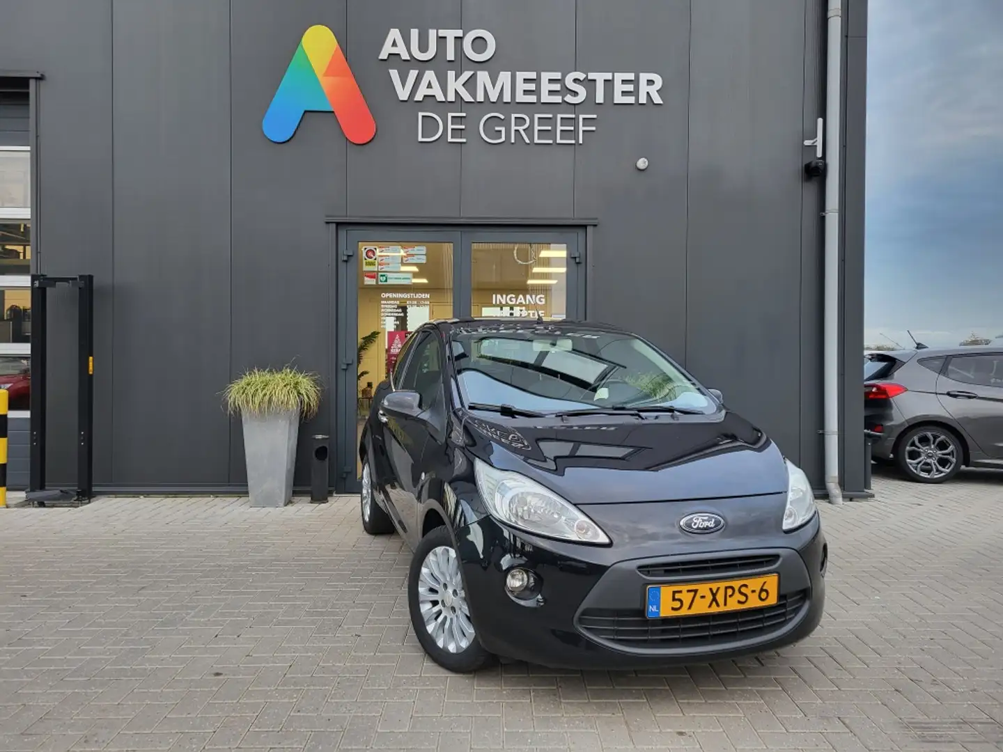Ford Ka/Ka+ 1.2 Titanium X s/s Panoramadak 1e eigenaar Noir - 2