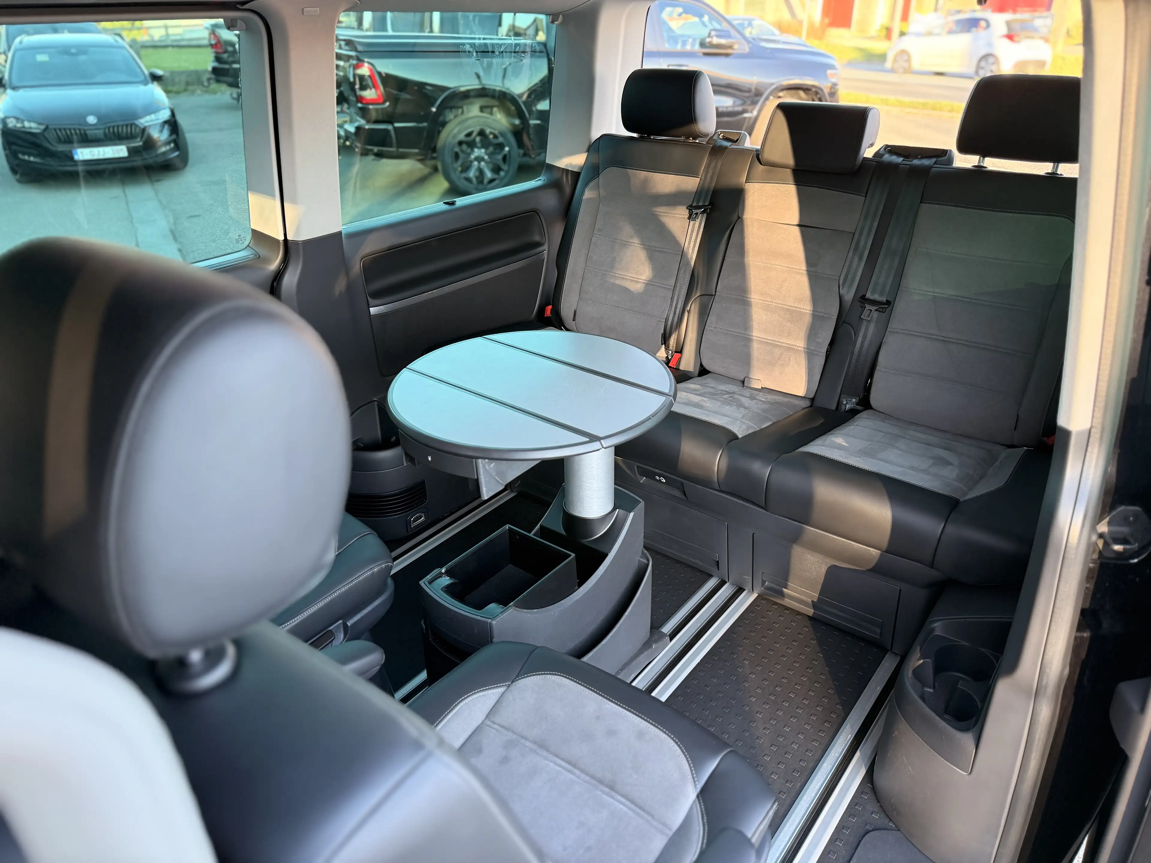 Volkswagen T6.1 Multivan BULLI 2.0TDI BOITE AUTO DSG 4MOTION 200CV 7PL. — photo 11