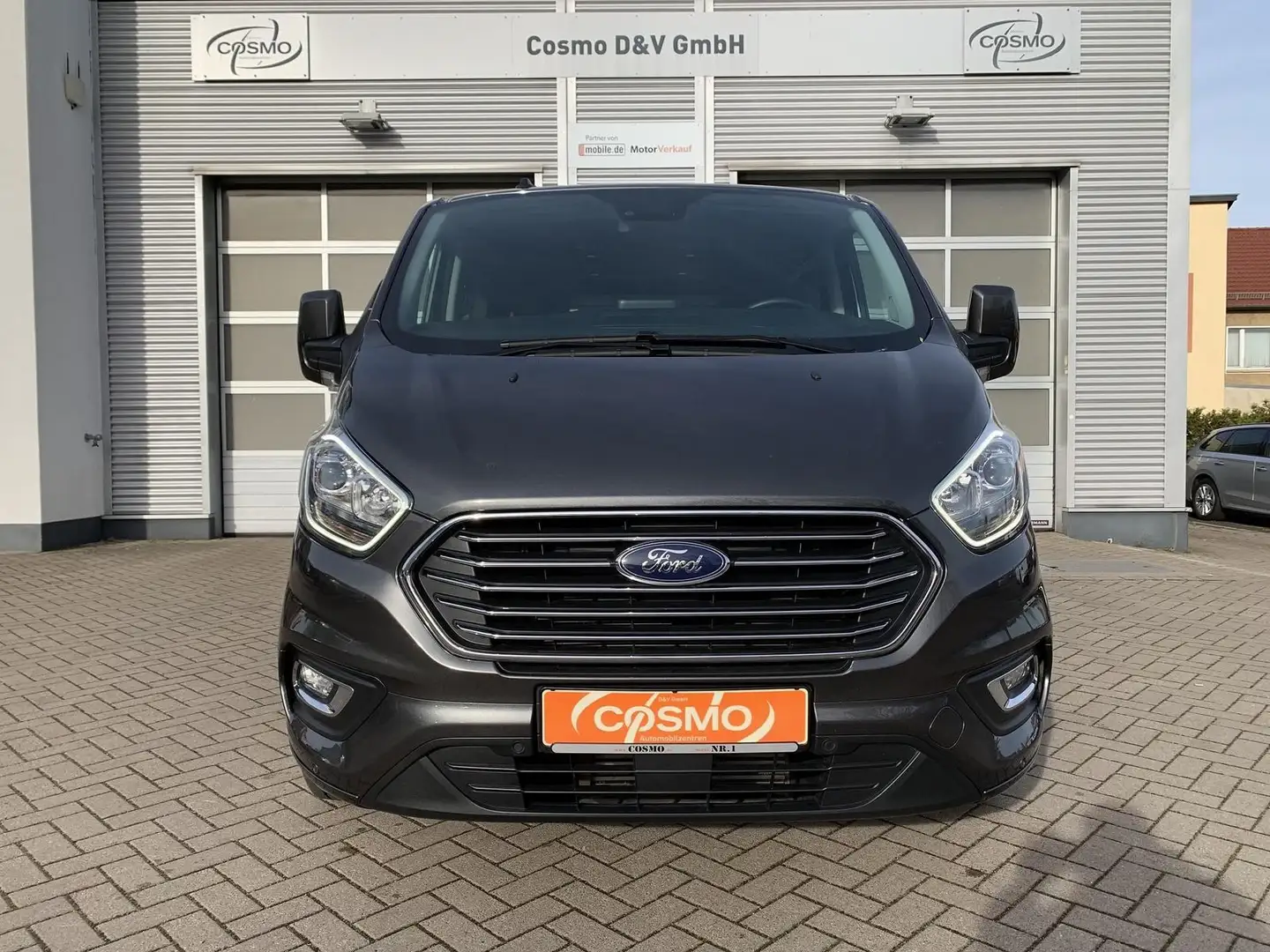 Ford Tourneo Custom L2 Titanium AHK+CarPlay+Winterp. Серый - 2