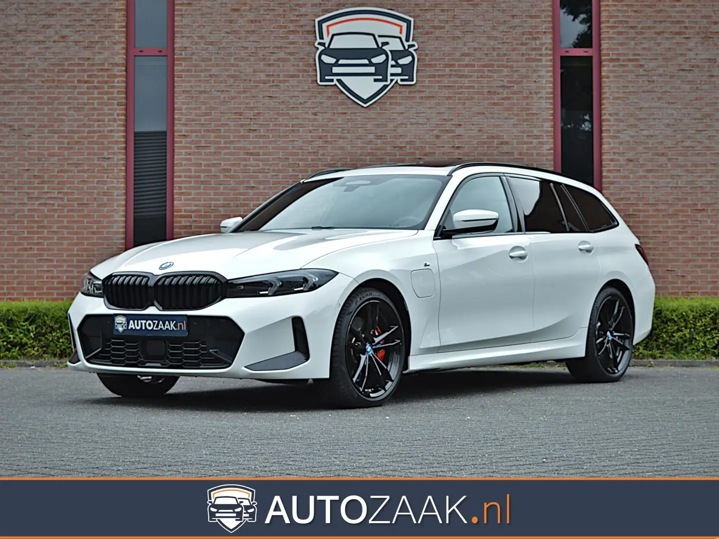 BMW 330 3-serie Touring 330e Touring M Sport Pro Innovatio Bianco - 1