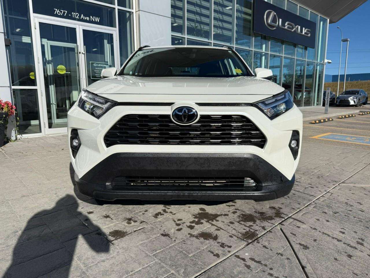 2022 Toyota RAV4 XLE RAV4 XLE PREMIUM / ONE OWNER / NO ACCIDENTS — снимка 1