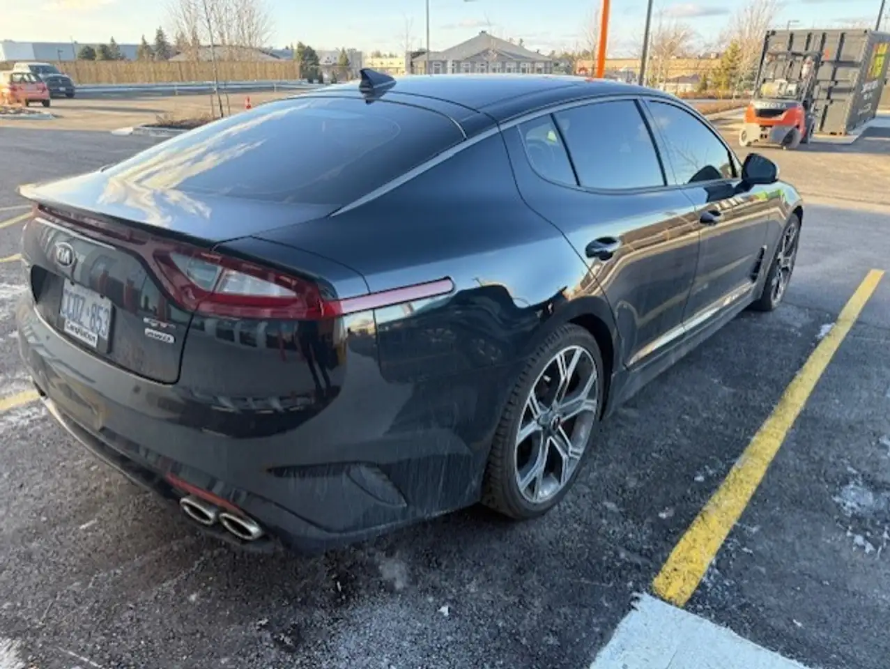 Kia Stinger снимка Kia Stinger