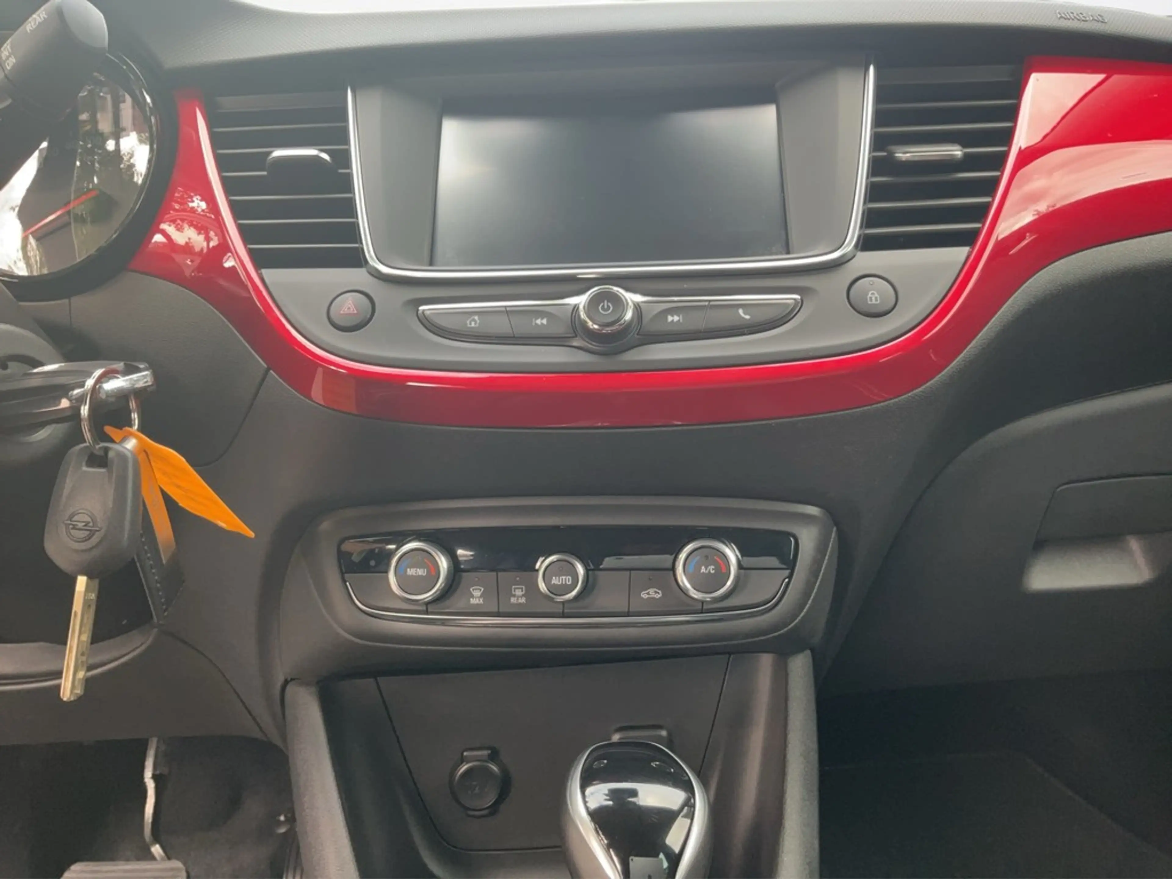 Opel Crossland GS Line 1.2 Automatik PARKPILOT/LED — photo 15