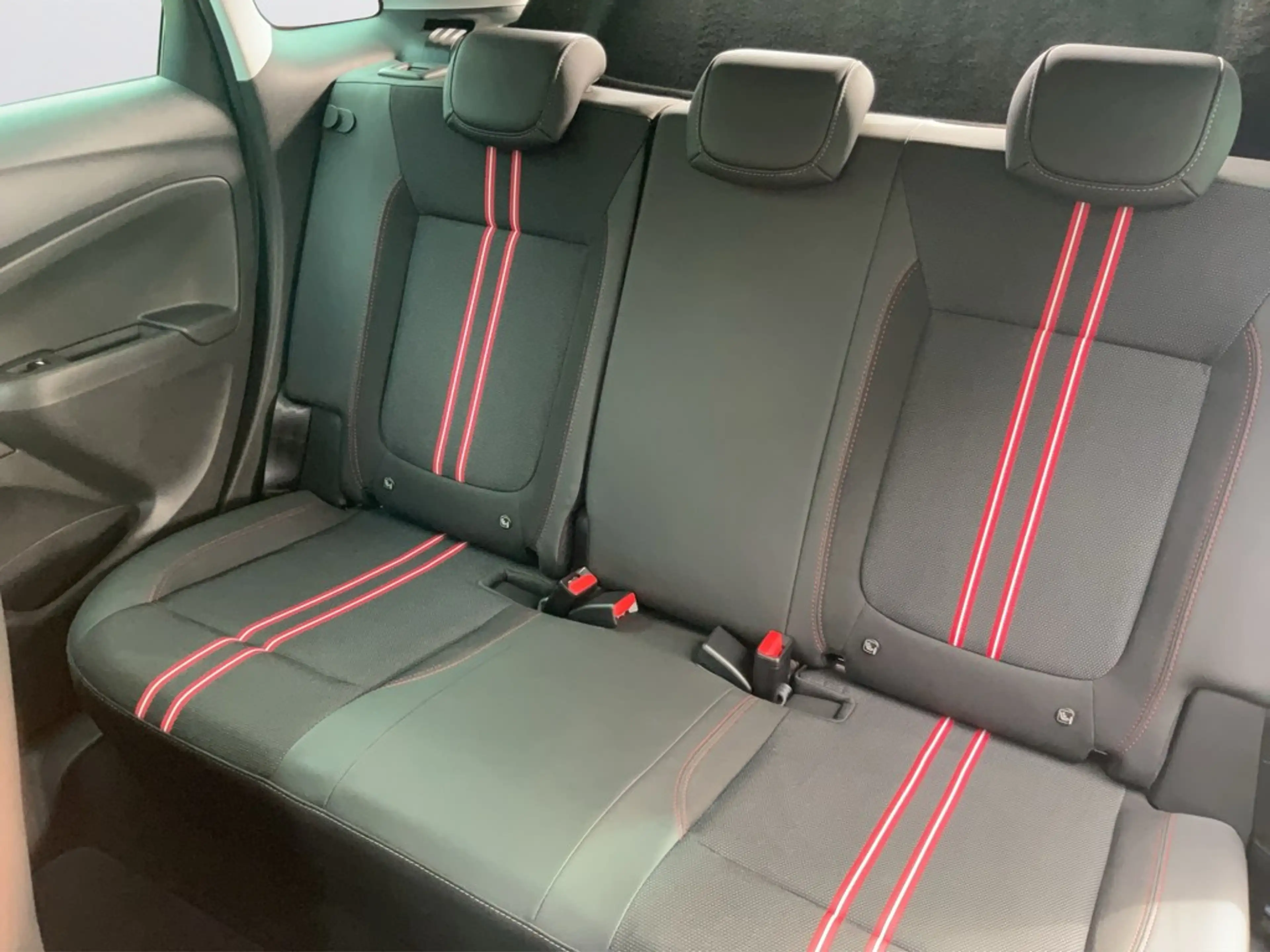 Opel Crossland GS Line 1.2 Automatik PARKPILOT/LED — photo 12