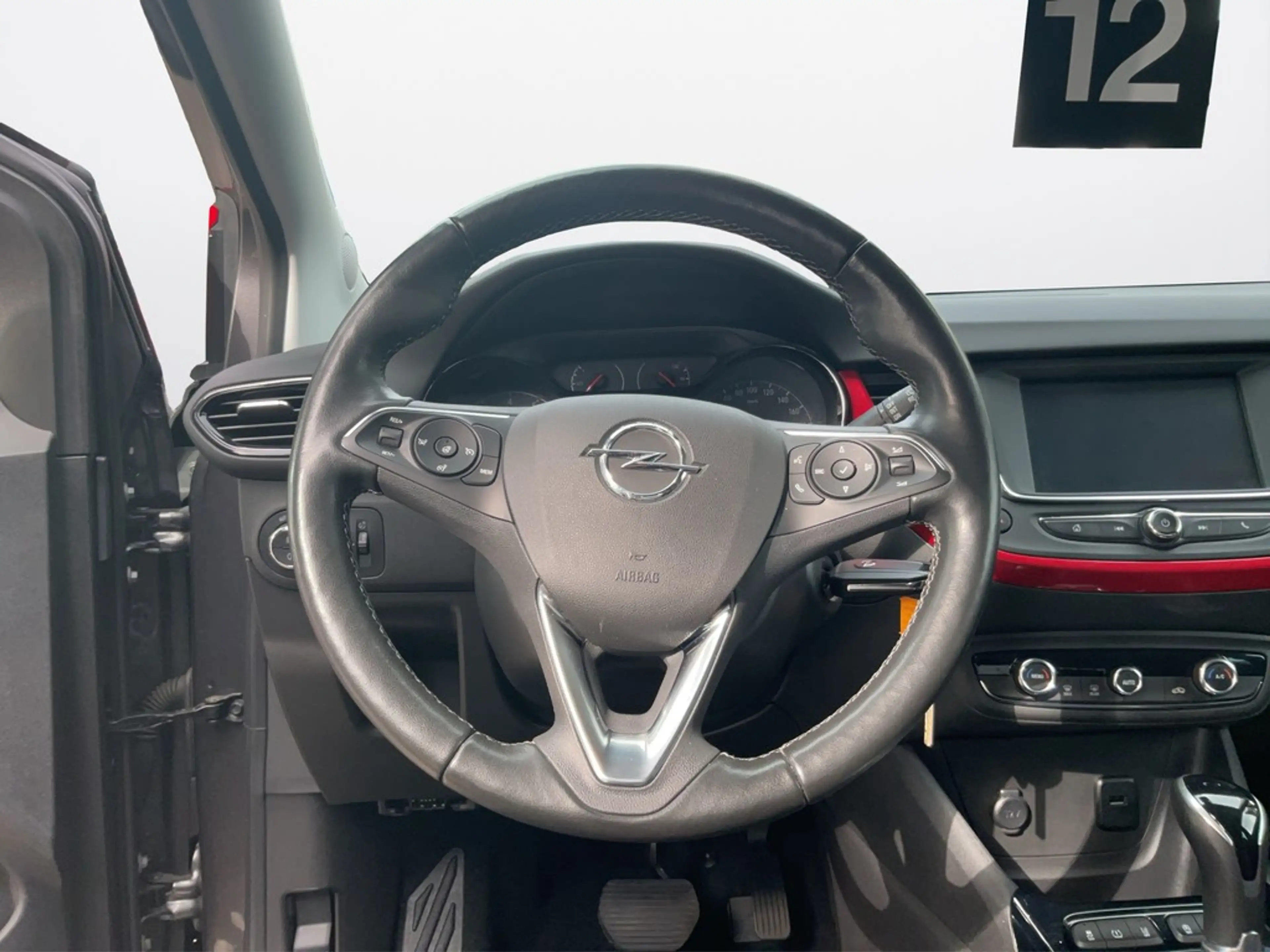 Opel Crossland GS Line 1.2 Automatik PARKPILOT/LED — photo 10
