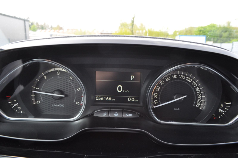 Peugeot 2008 Allure /GT-LINE/S-HEFT/NAVI/PANO/R-KAMERA — photo 14
