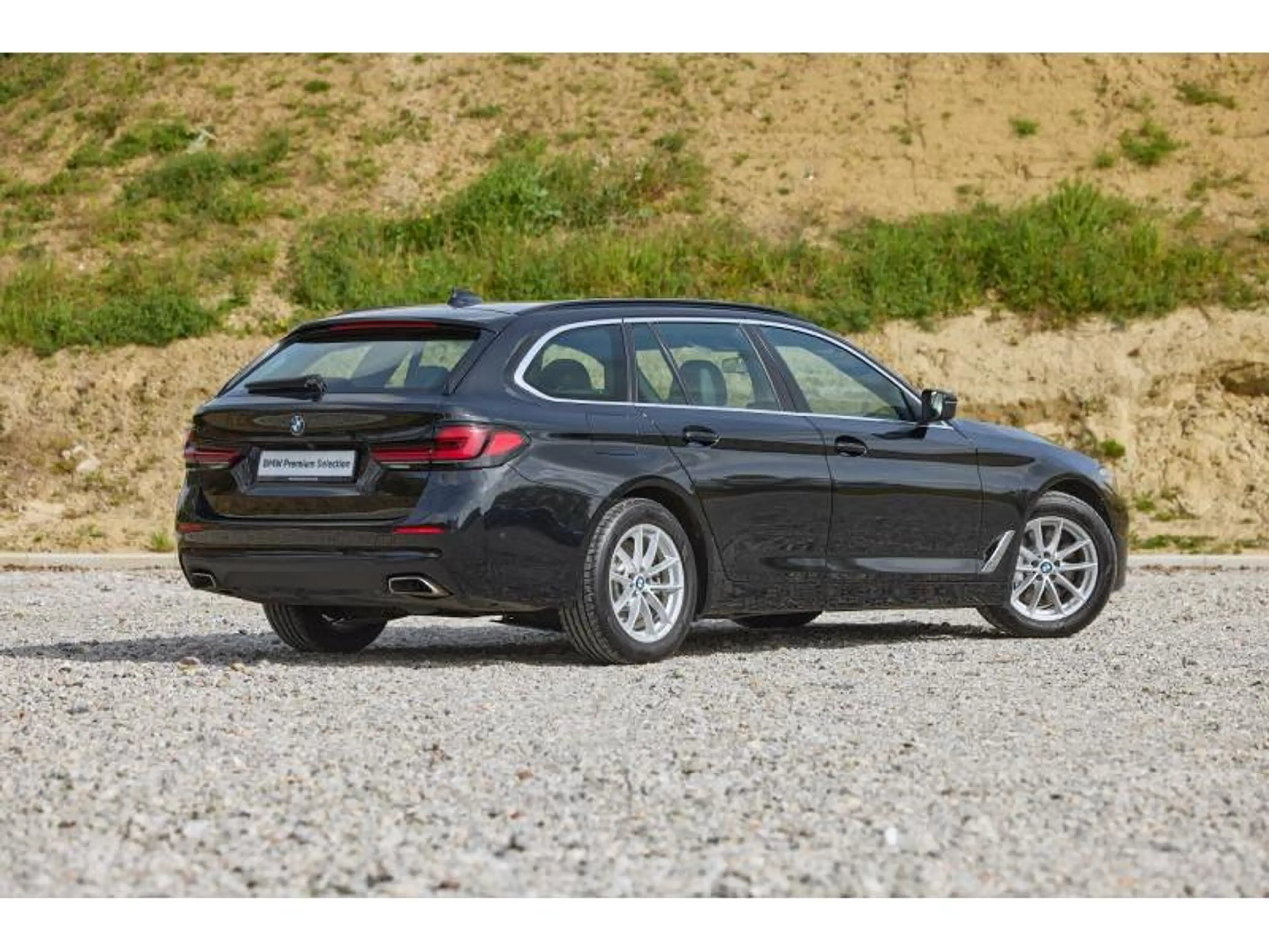 BMW 530 530d Touring — photo 5