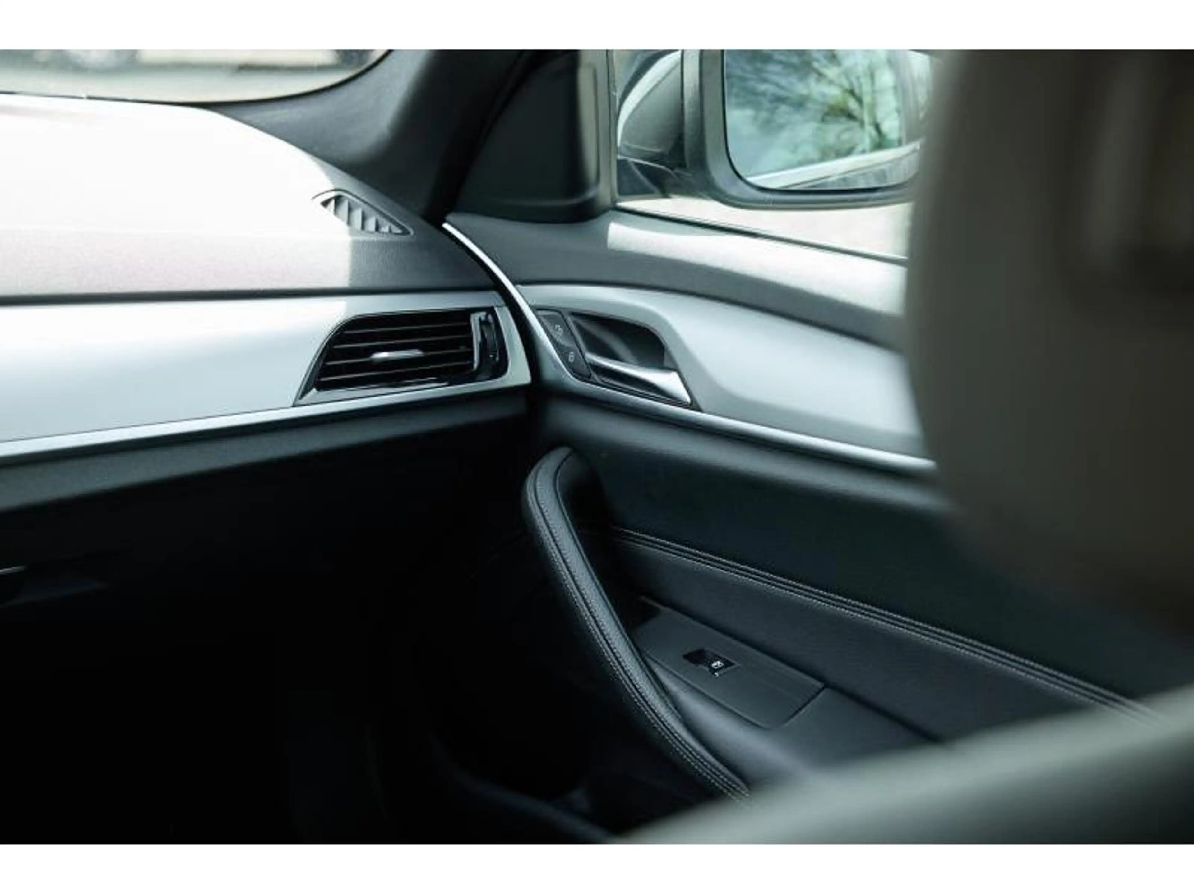 BMW 530 530d Touring — photo 14