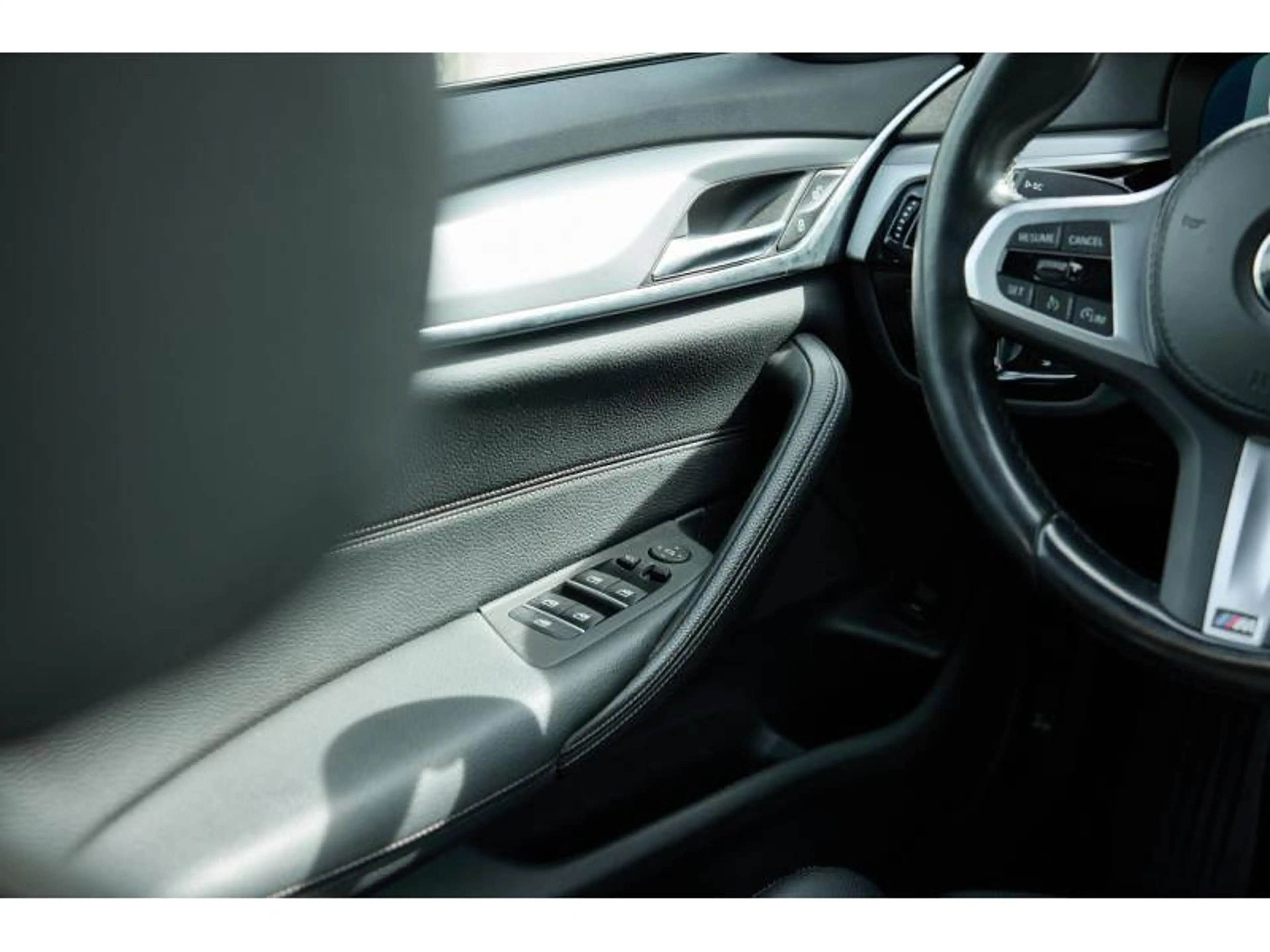 BMW 530 530d Touring — photo 13