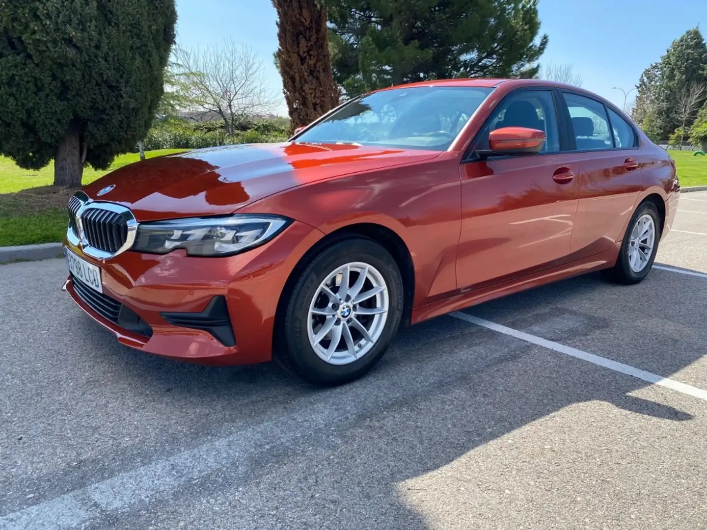 BMW 318 318d Orange - 1