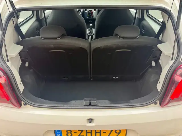 Peugeot 108 view 20
