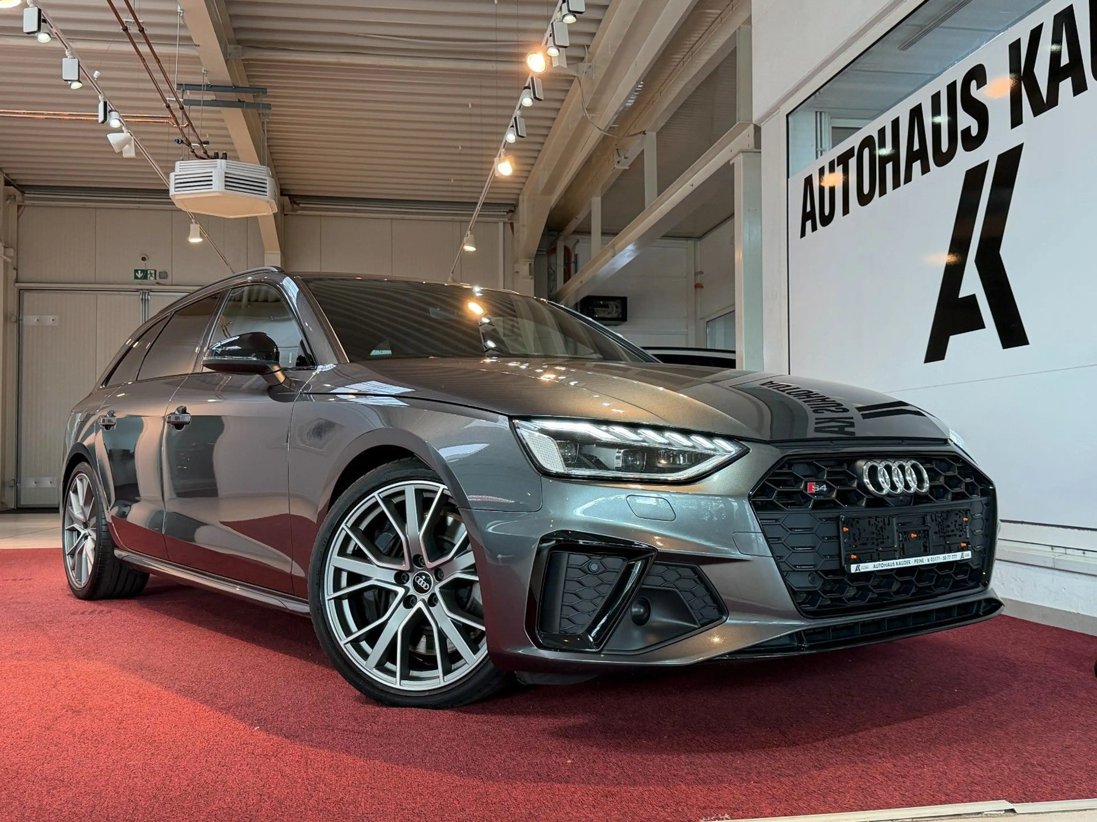 Audi S4 Avant 3.0 TDI quattro *MATRIX*Virtual*Navi*