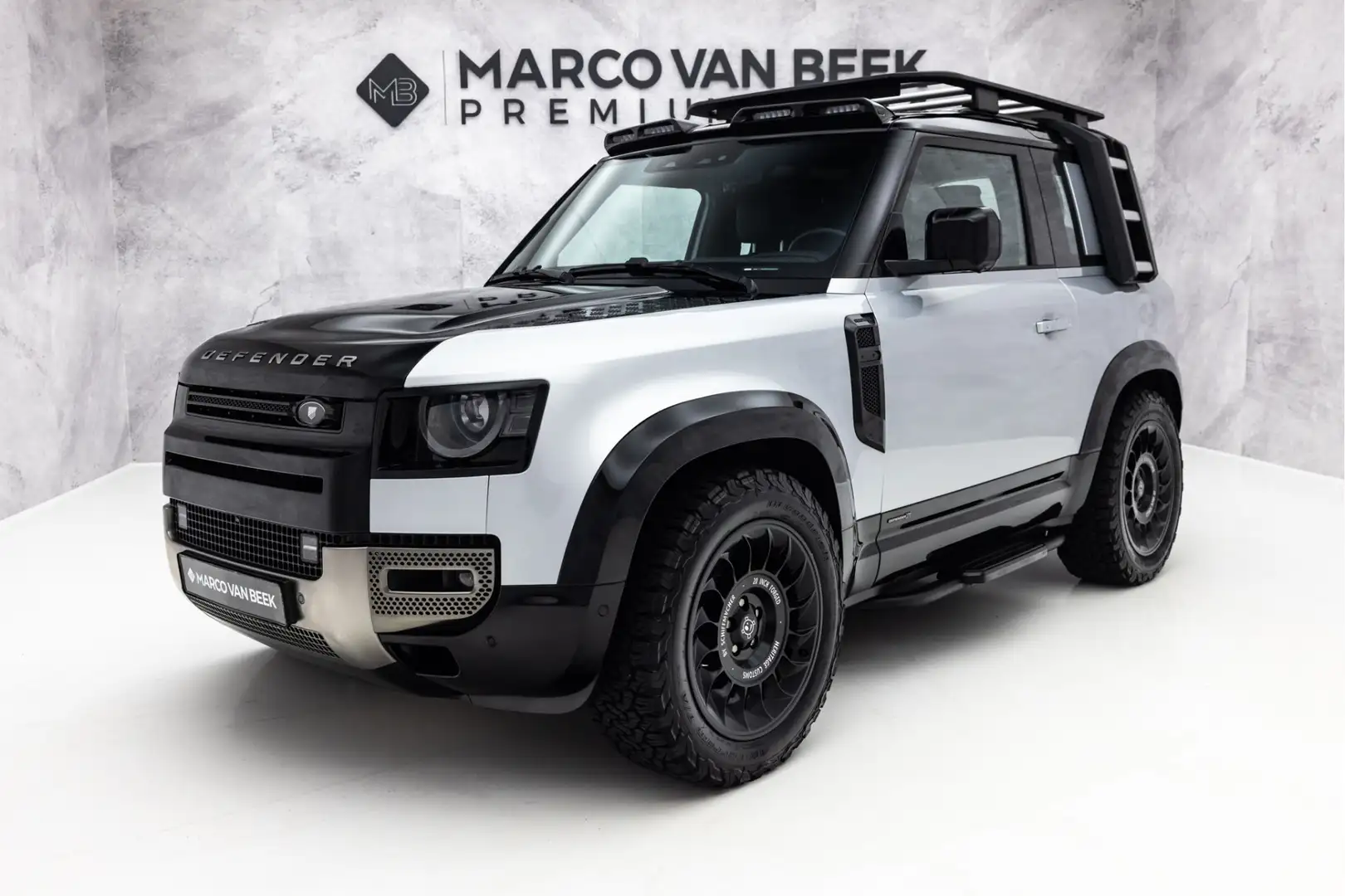 Land Rover Defender 90 3.0 P400 90 X | Heritage | Pano | Stoelventilat Grau - 1