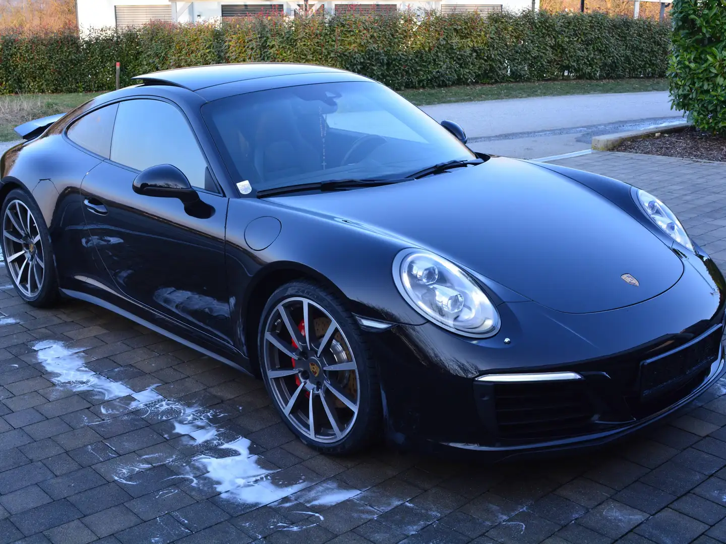 Porsche 911 991.2 Carrera 4S Coupé PDK Schwarz - 1