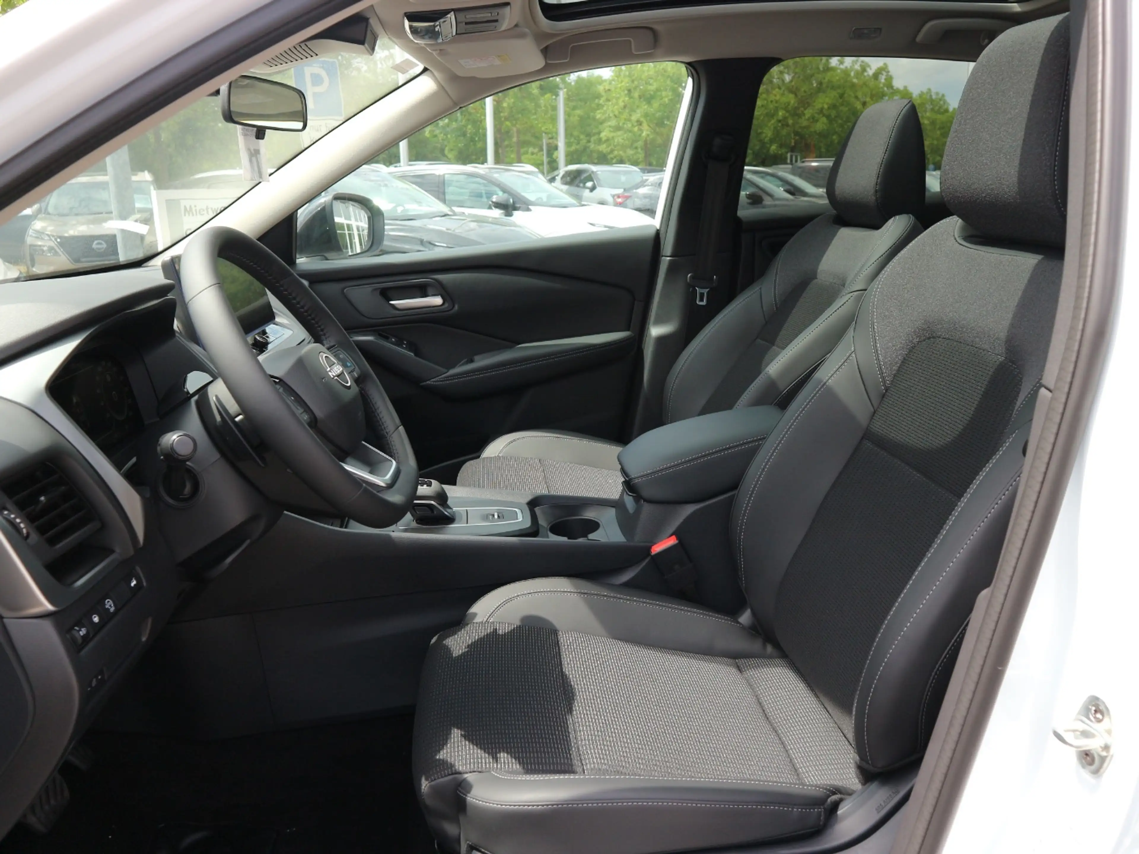 Nissan Qashqai N-CONNECTA 1.3 DIG-T MHEV Xtronic 4x2 — photo 15