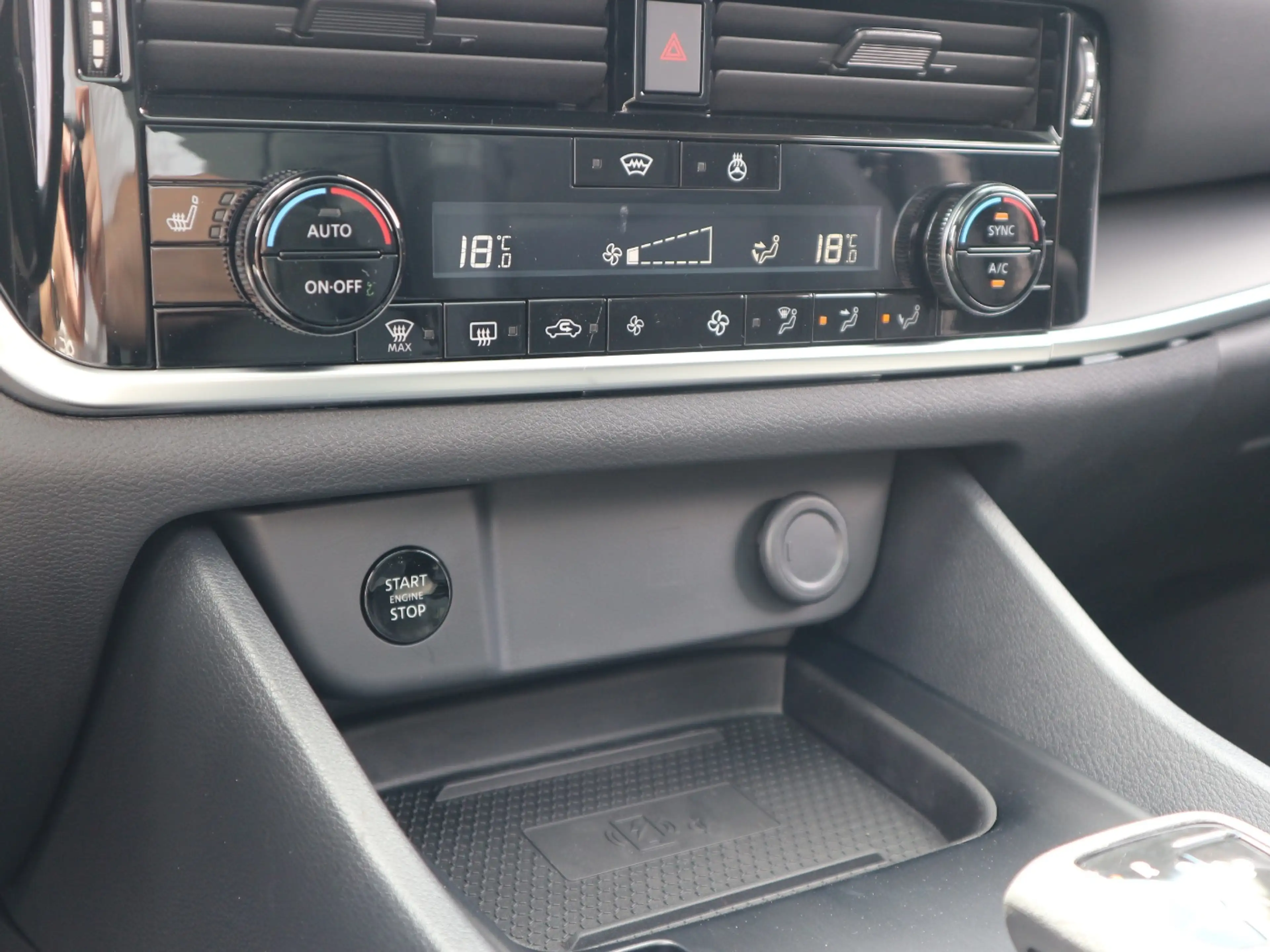 Nissan Qashqai N-CONNECTA 1.3 DIG-T MHEV Xtronic 4x2 — photo 13