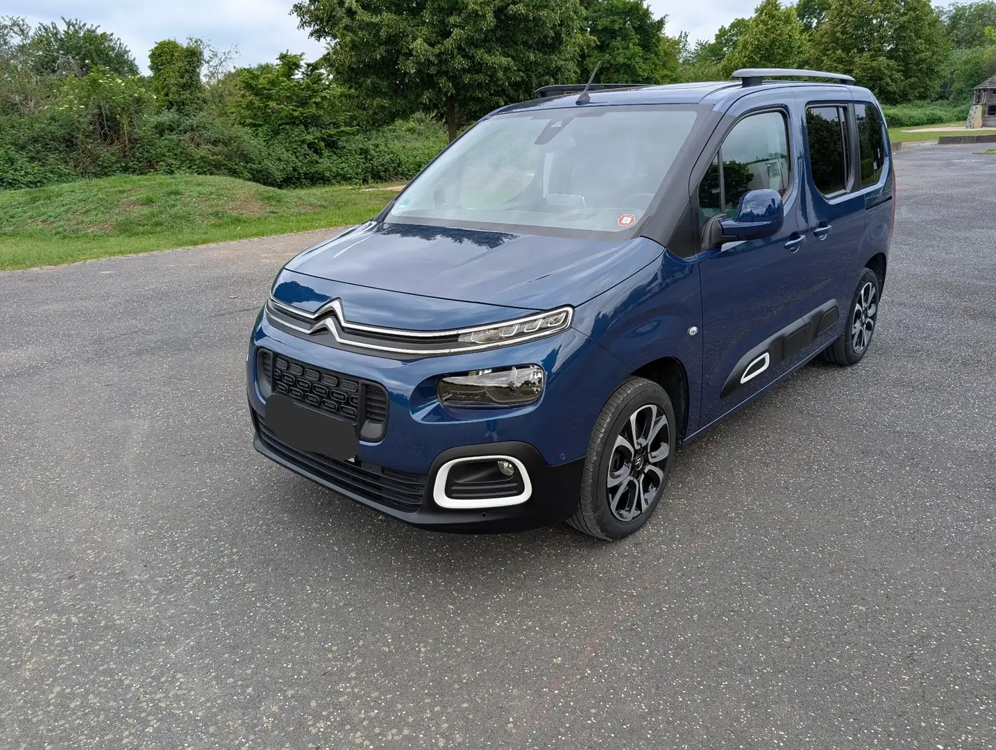 Citroen Berlingo Berlingo M BlueHDi 130 SHINE Blau - 1