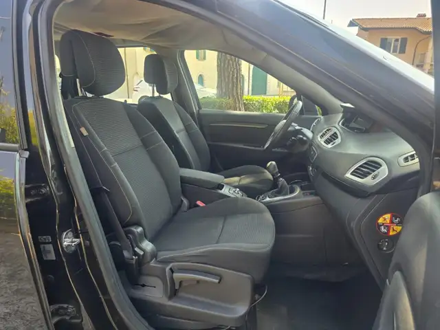 Renault Scenic view 11