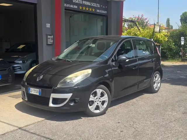 2010 Renault Scenic in Black for sale