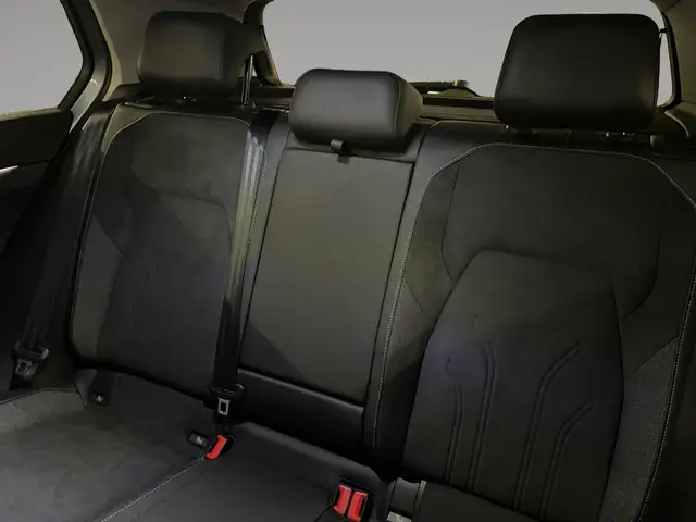 Volkswagen Golf view 14