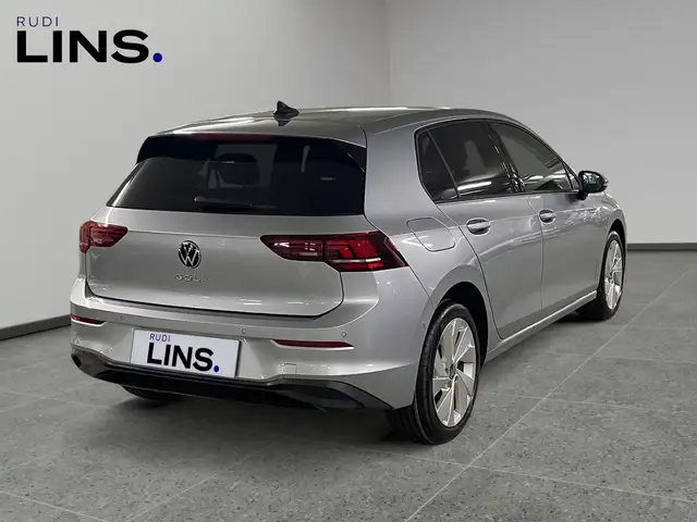 Volkswagen Golf view 5