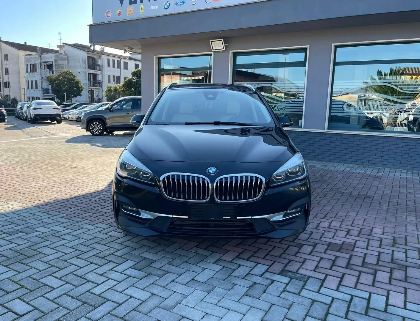 BMW 218 D Gran Tourer 150cv Automatica Schwarz - 2