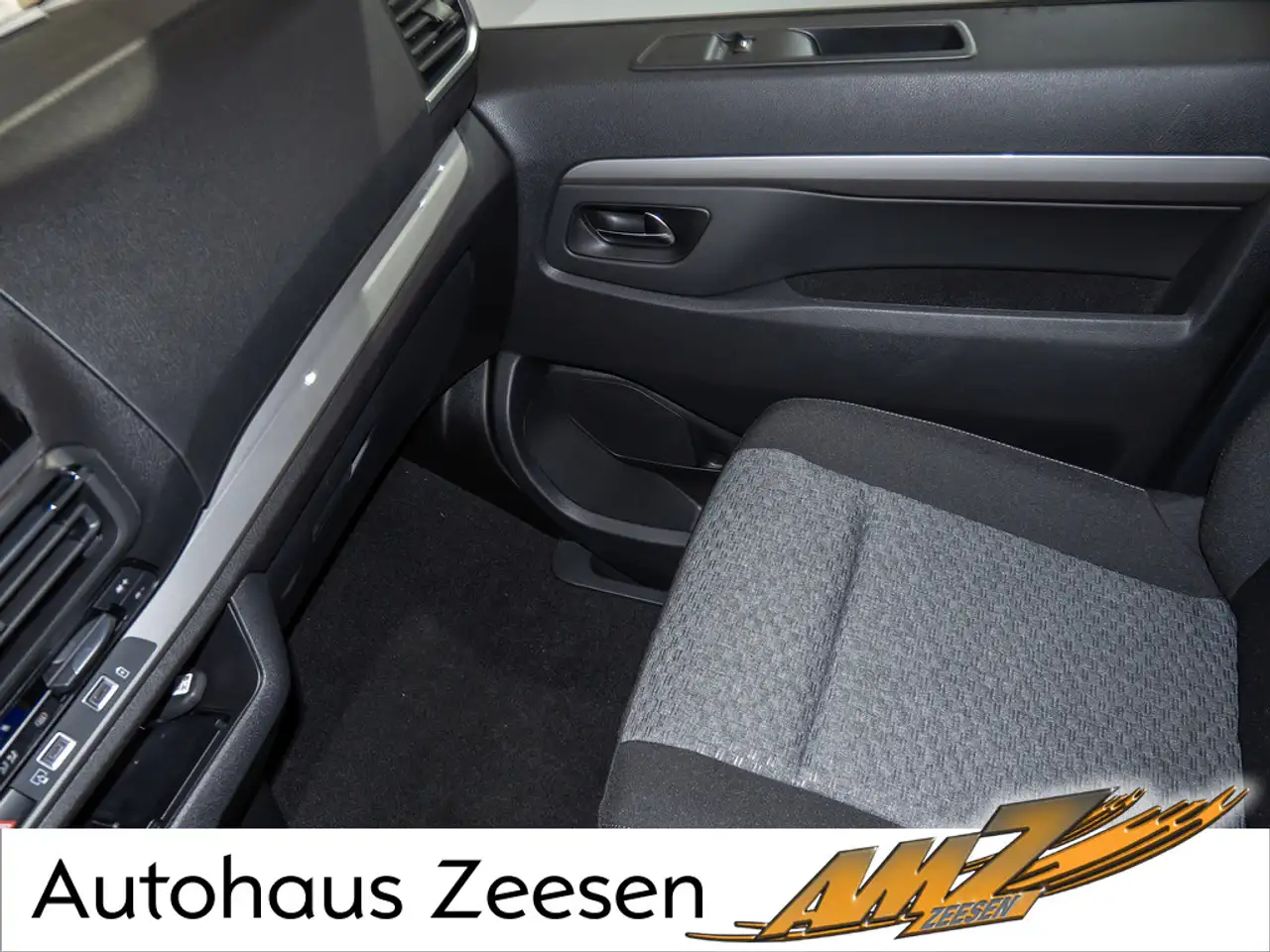 Citroen Spacetourer Plus M Diesel 180 NAVI KAMERA PDC 12