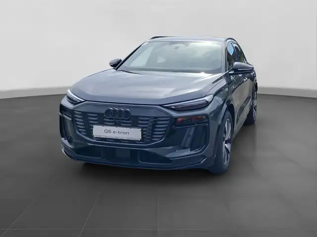 Audi E-Tron view 2