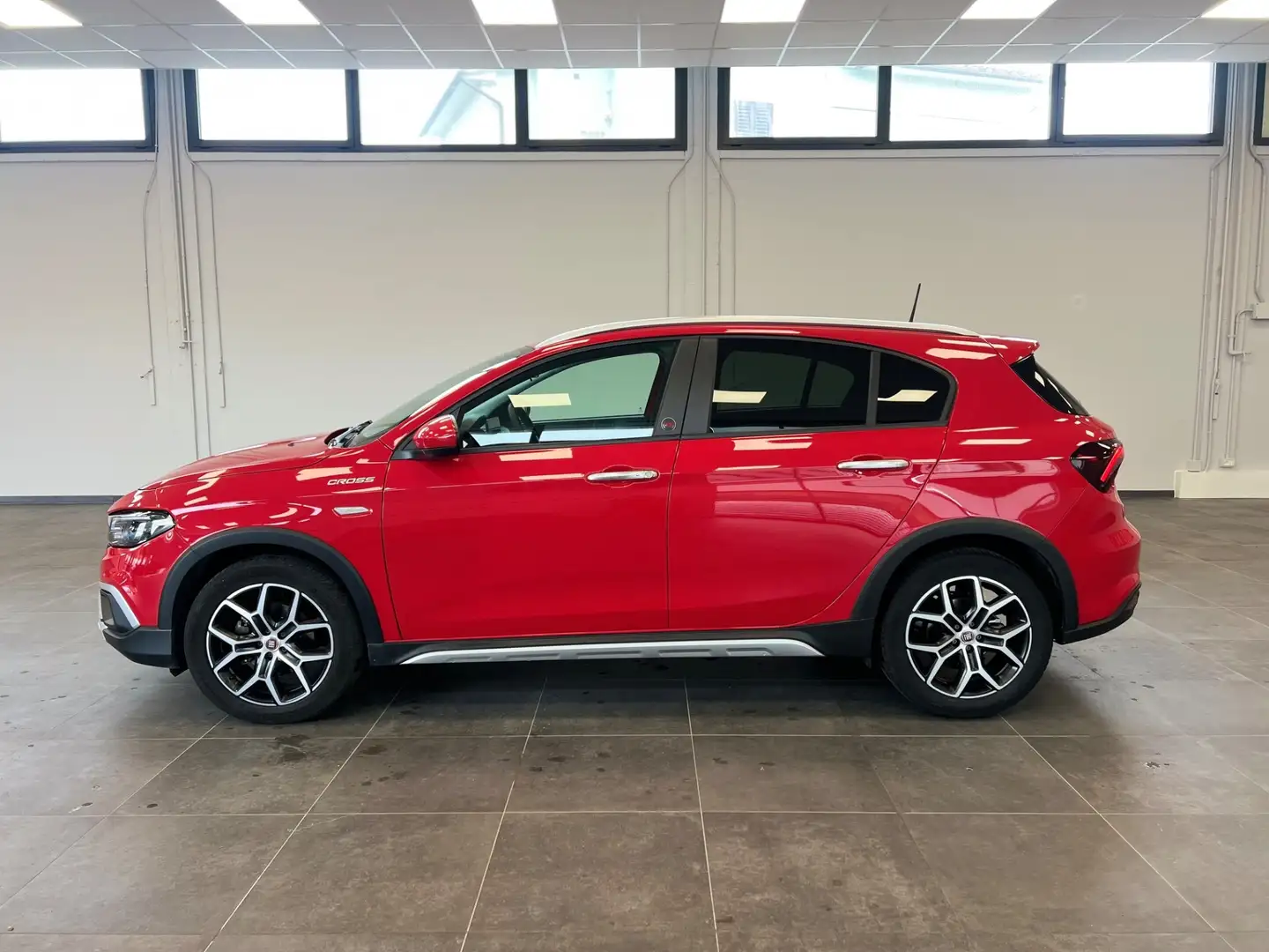 Fiat Tipo 1.5 Hybrid DCT 5 porte Red Rot - 2