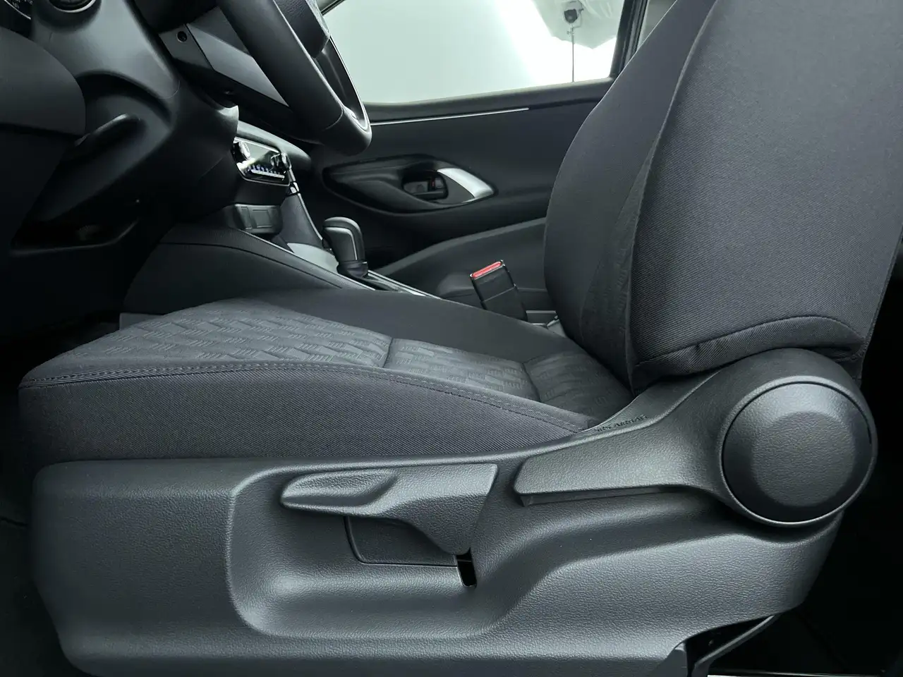 Toyota Yaris 2026 — фото 13