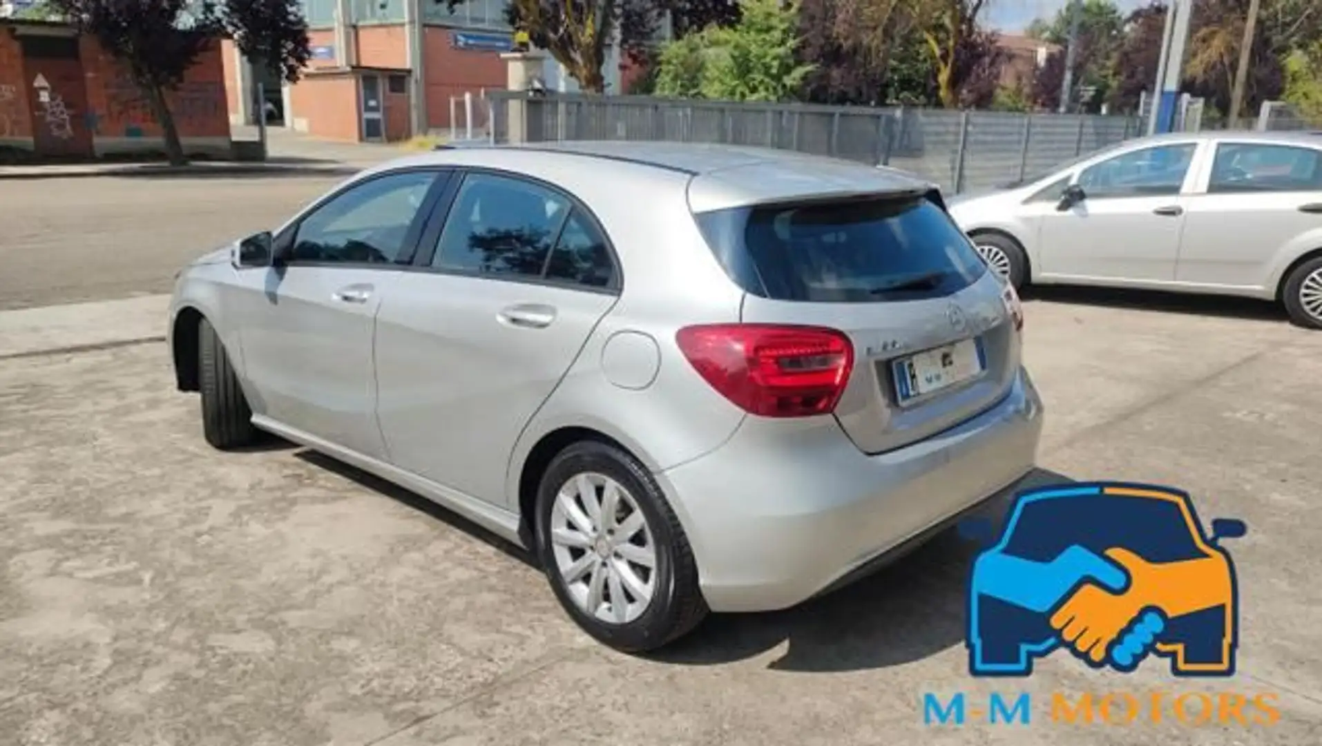 Mercedes-Benz A 160 d Executive Argent - 2