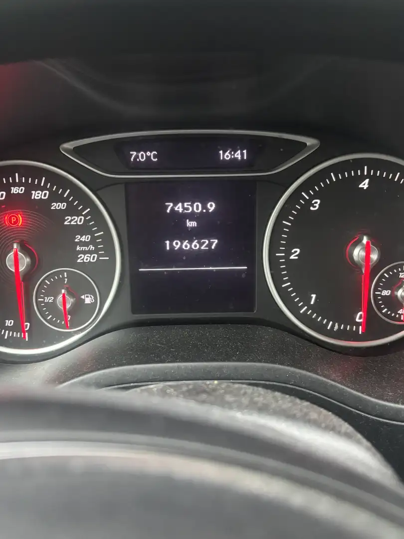 Mercedes-Benz B 180 CDI Essential - 1