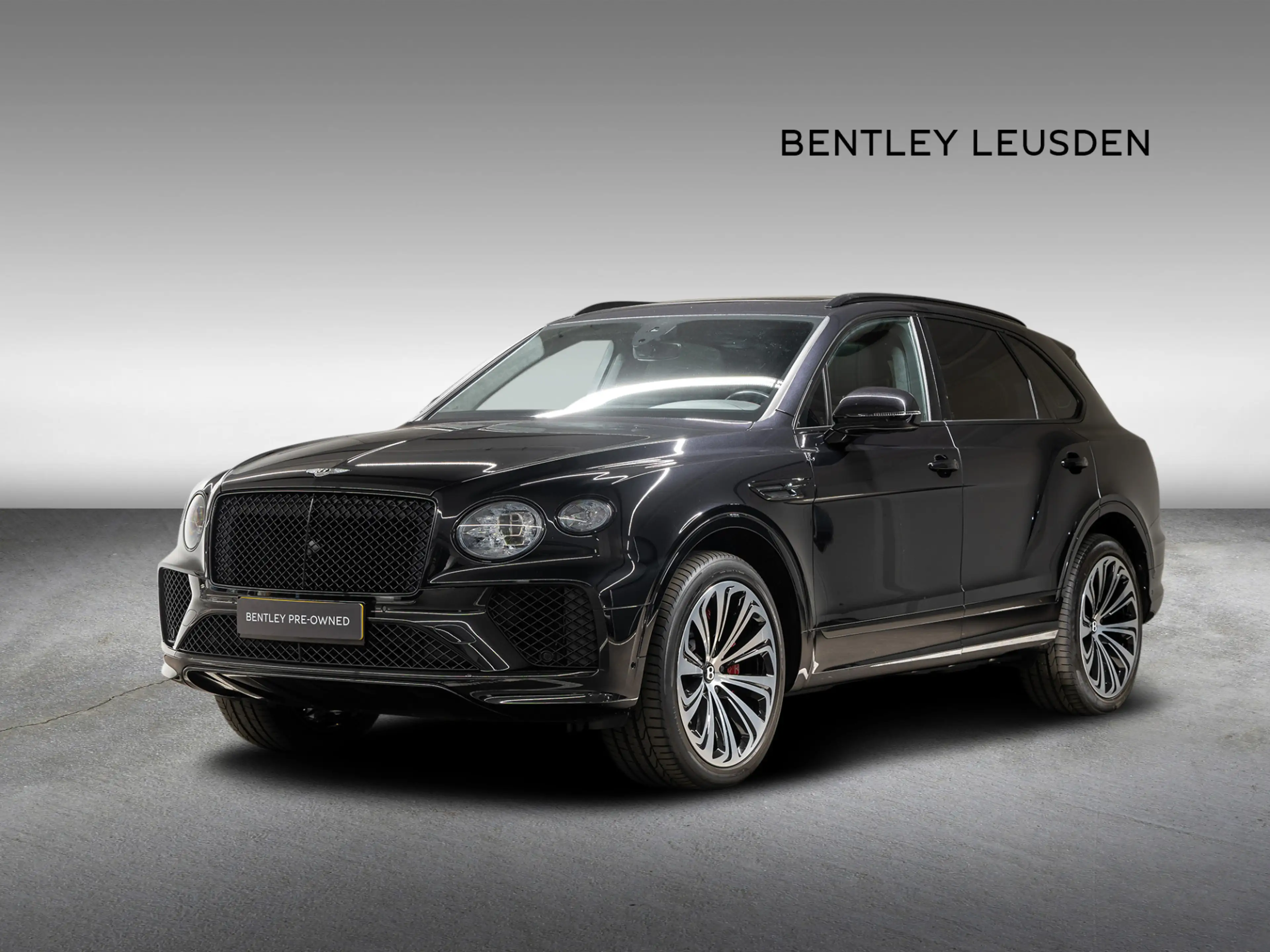 Bentley Bentayga V8 |Black Line|Comfort Spec|7-Seat|Carbon