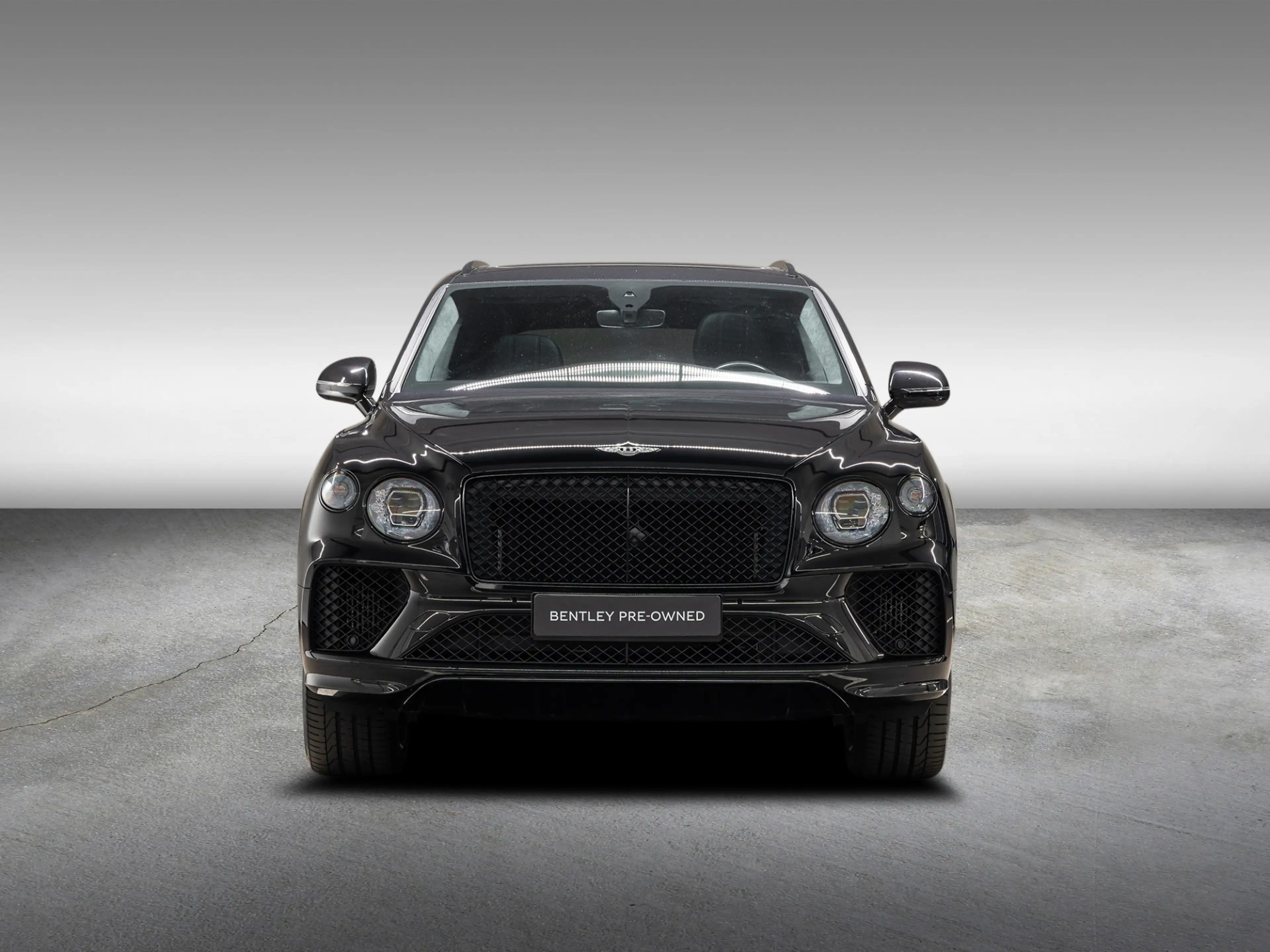 Bentley Bentayga V8 |Black Line|Comfort Spec|7-Seat|Carbon — photo 2