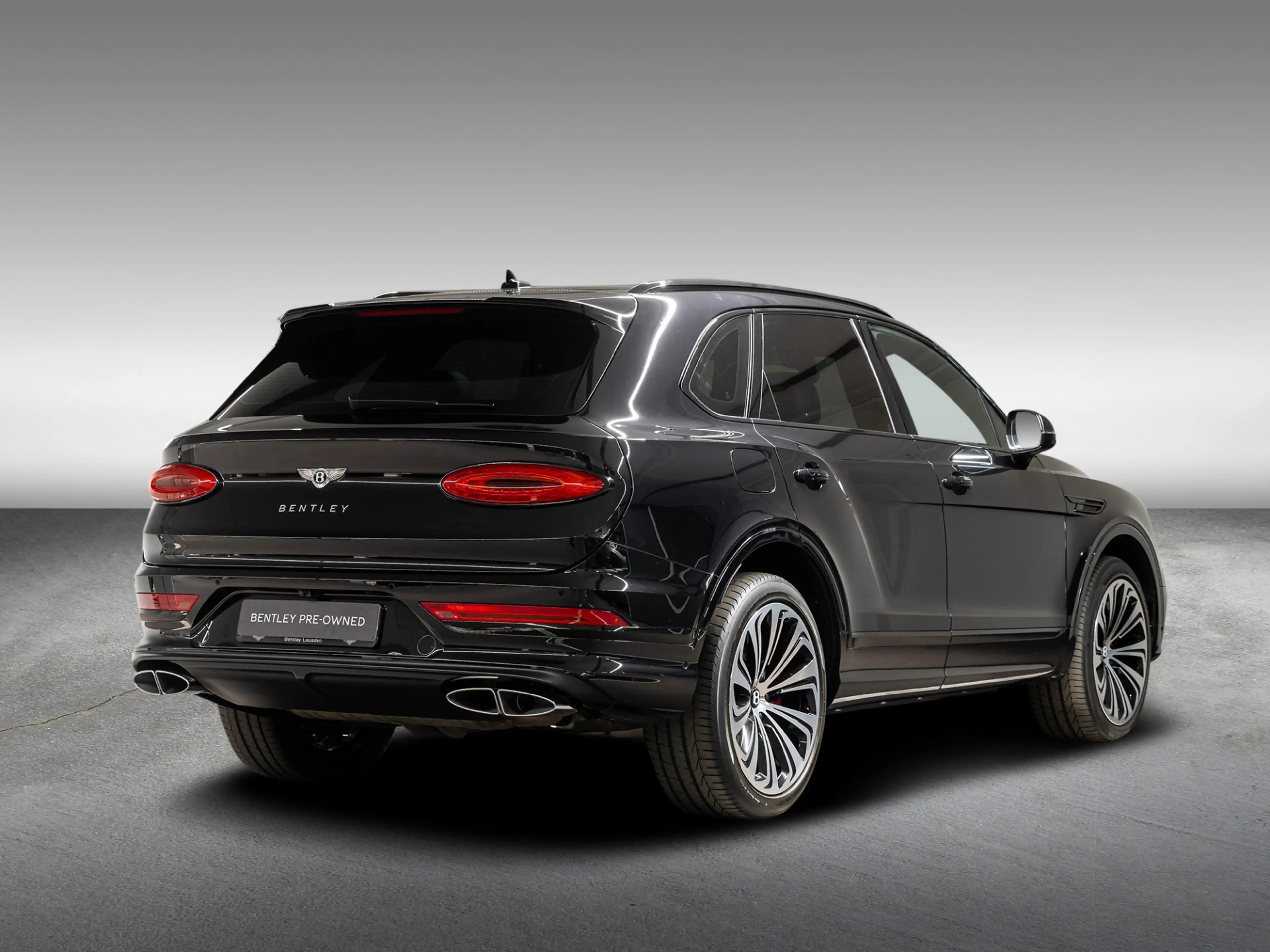 Bentley Bentayga V8 |Black Line|Comfort Spec|7-Seat|Carbon — photo 7