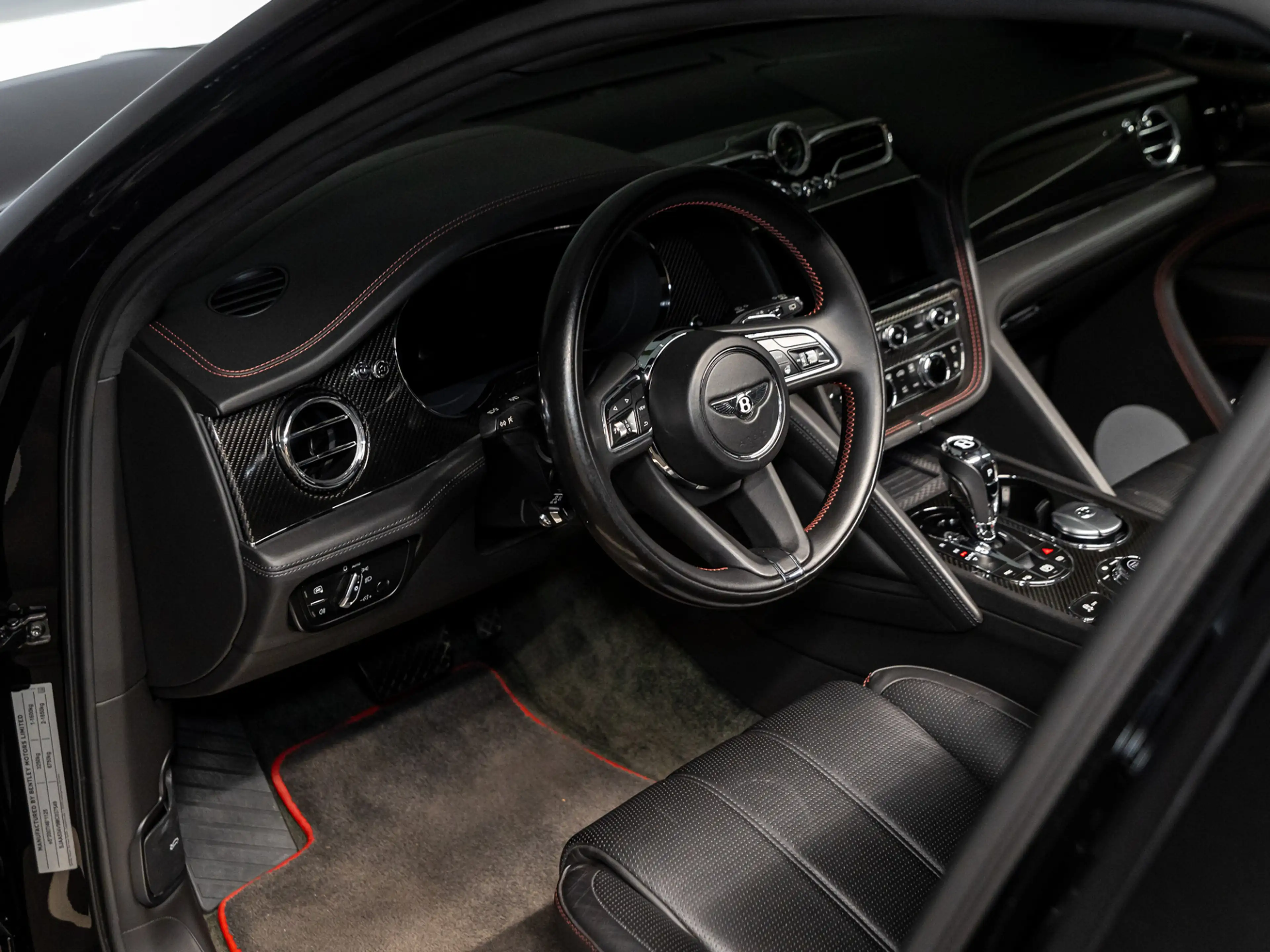Bentley Bentayga V8 |Black Line|Comfort Spec|7-Seat|Carbon — photo 12
