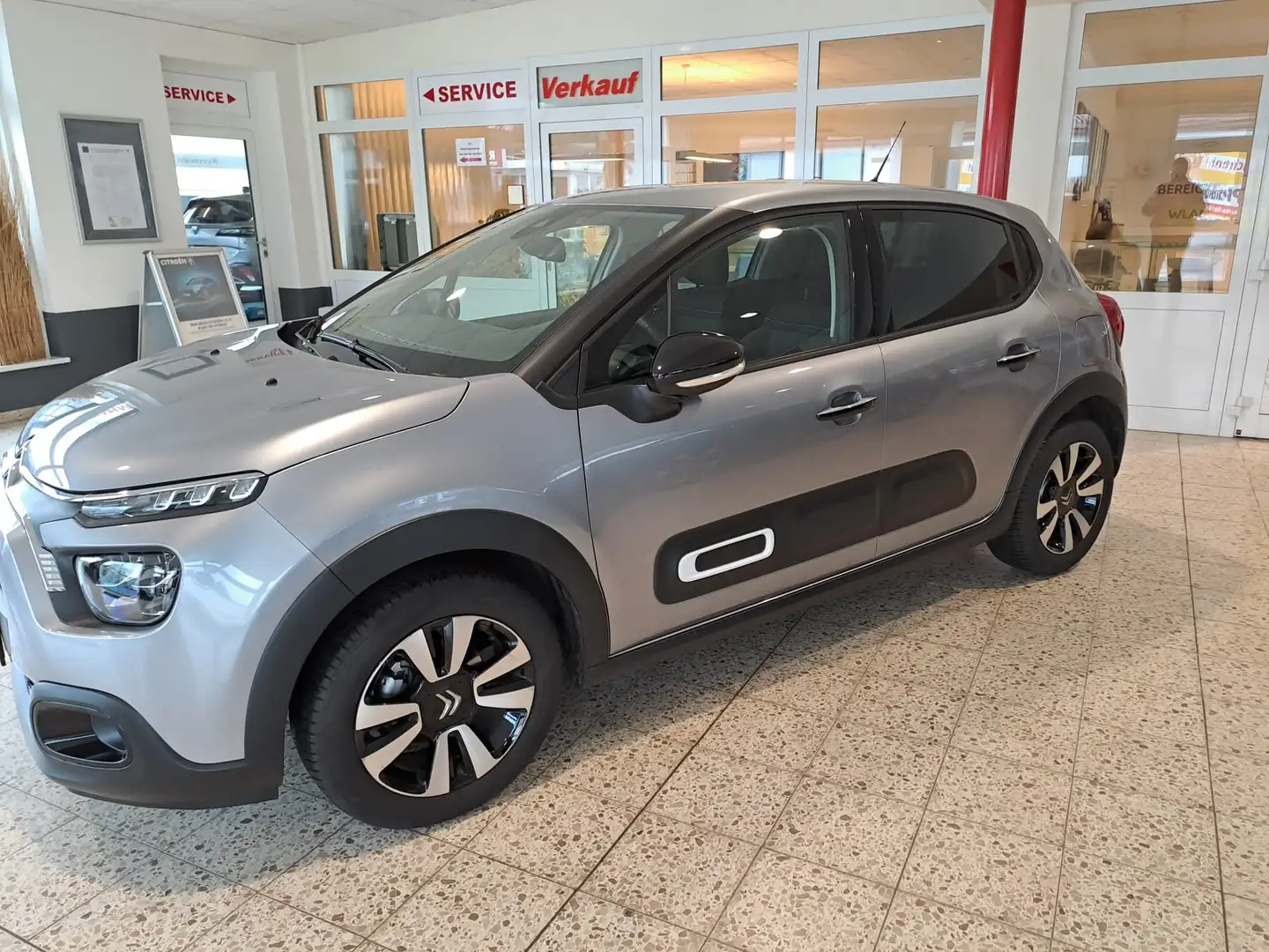 Citroen C3 Max Silber - 2
