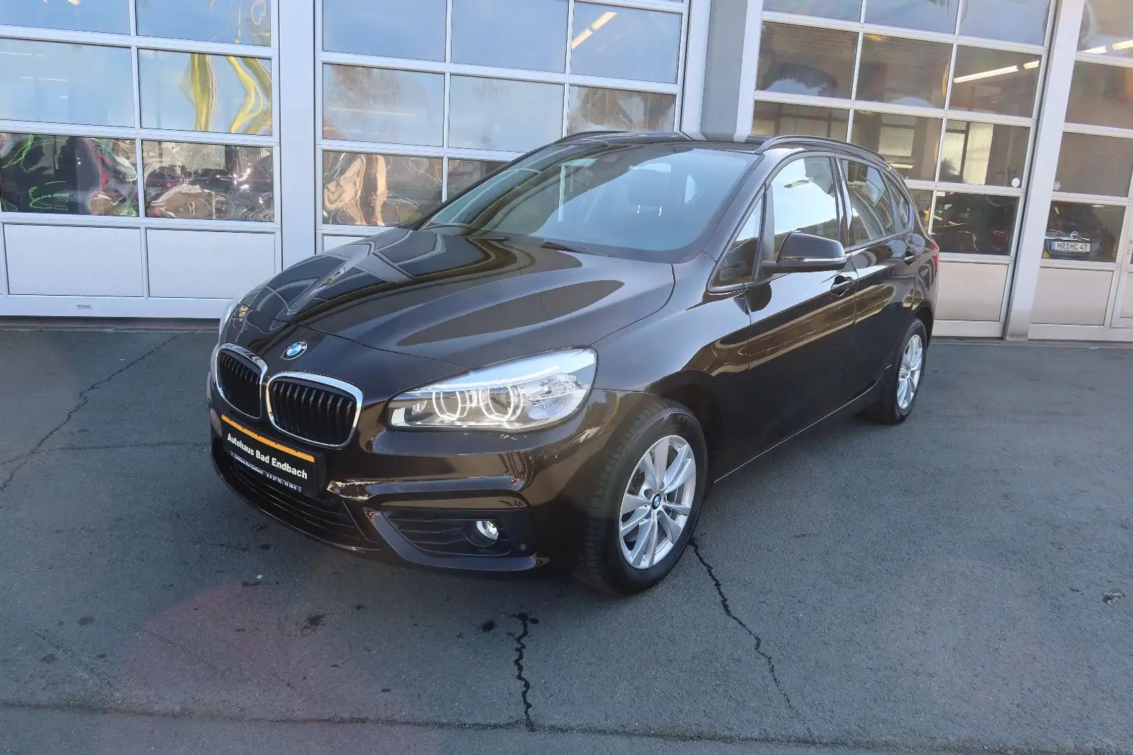 BMW 218 Baureihe 2 Active Tourer 218 i Braun - 1