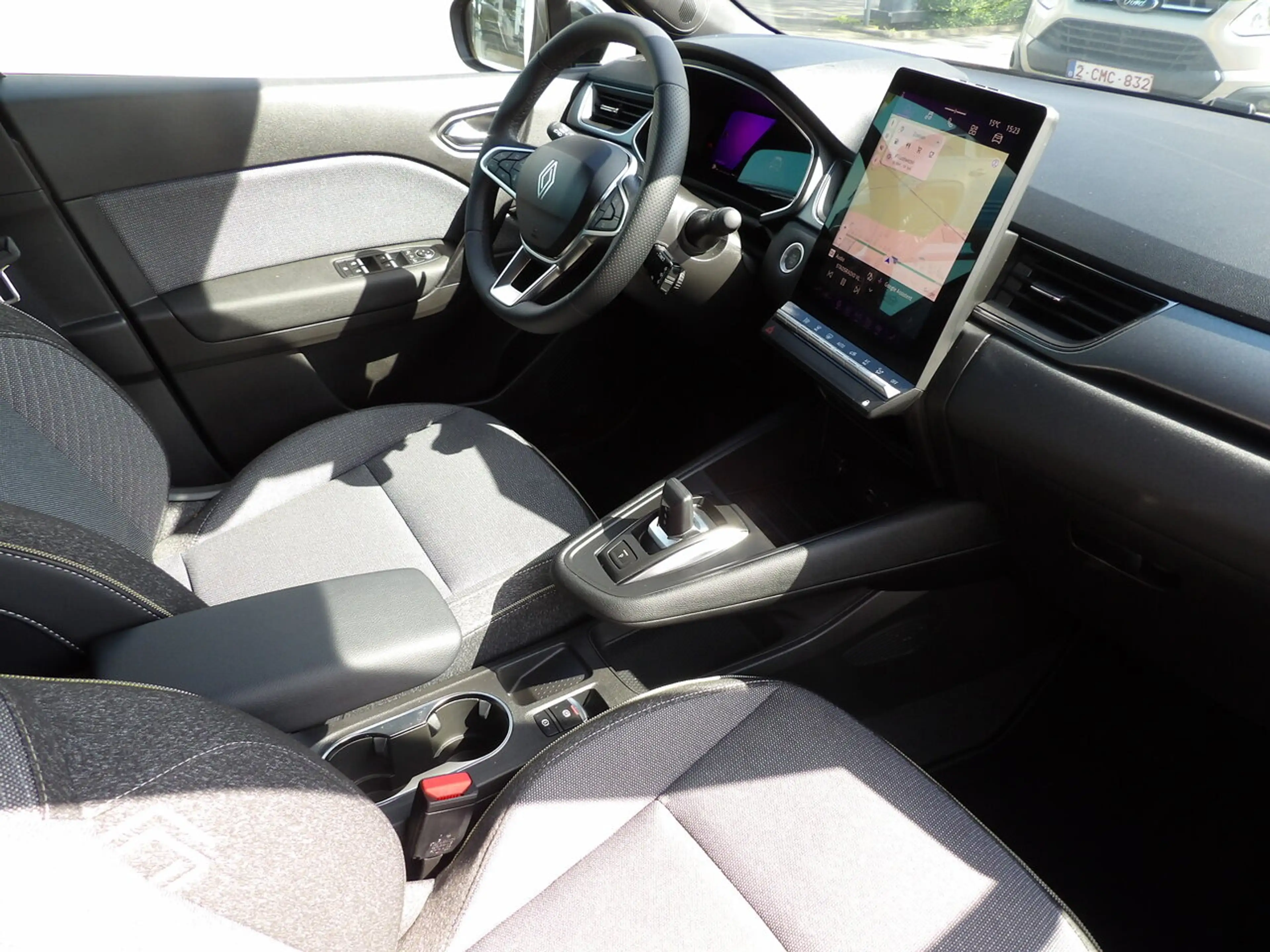 Renault Symbioz Techno Mild Hybride TCe 140 EDC — photo 4