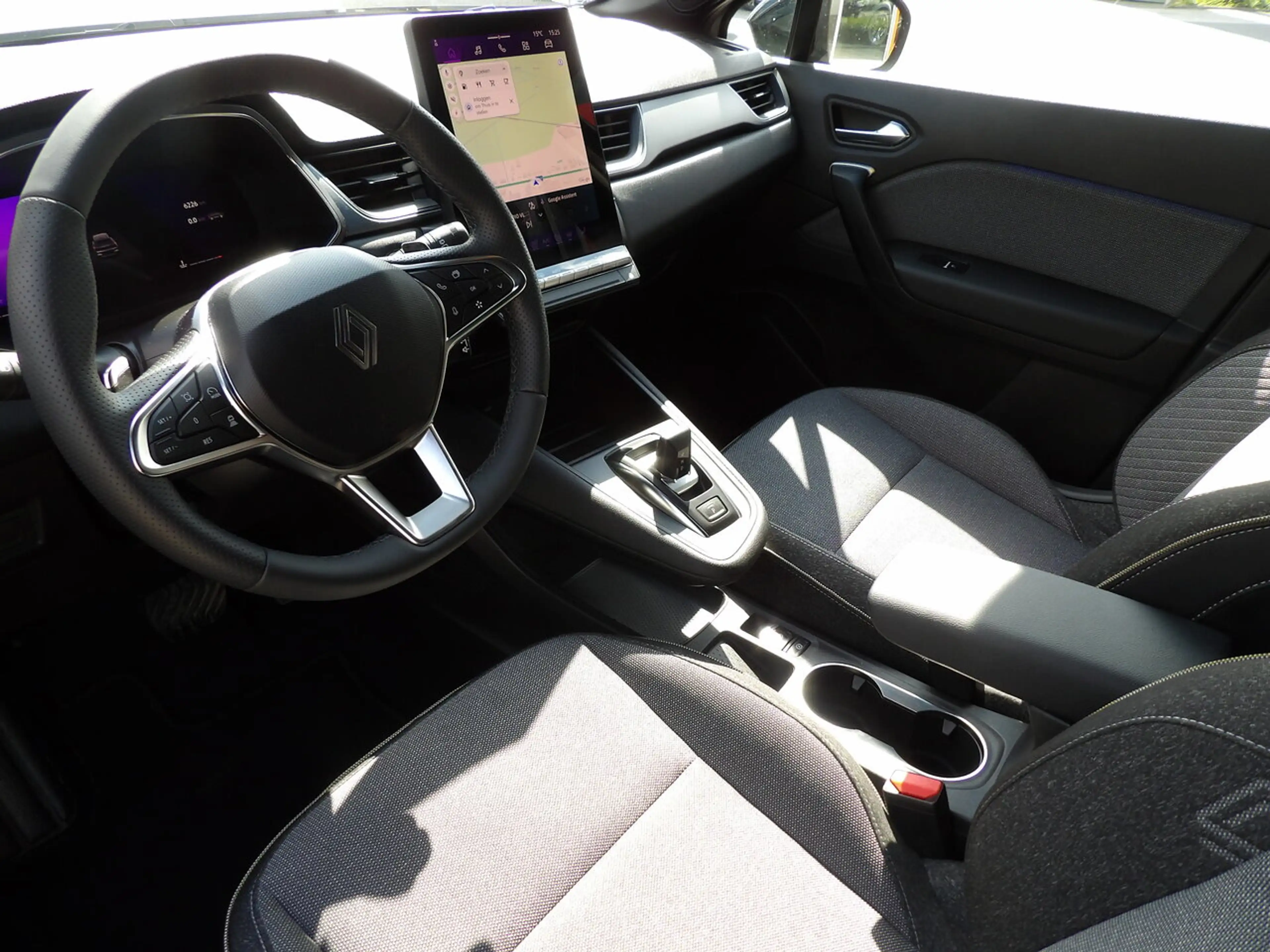 Renault Symbioz Techno Mild Hybride TCe 140 EDC — photo 8