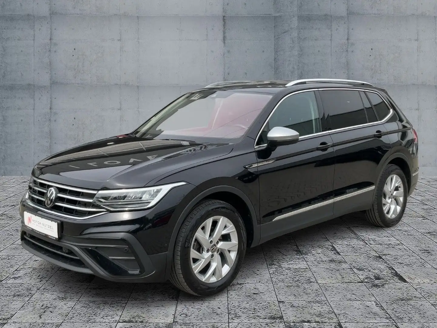Volkswagen Tiguan Allspace 1.5 TSI LIFE LED+NAV+AHK+ACC+HuD Schwarz - 2