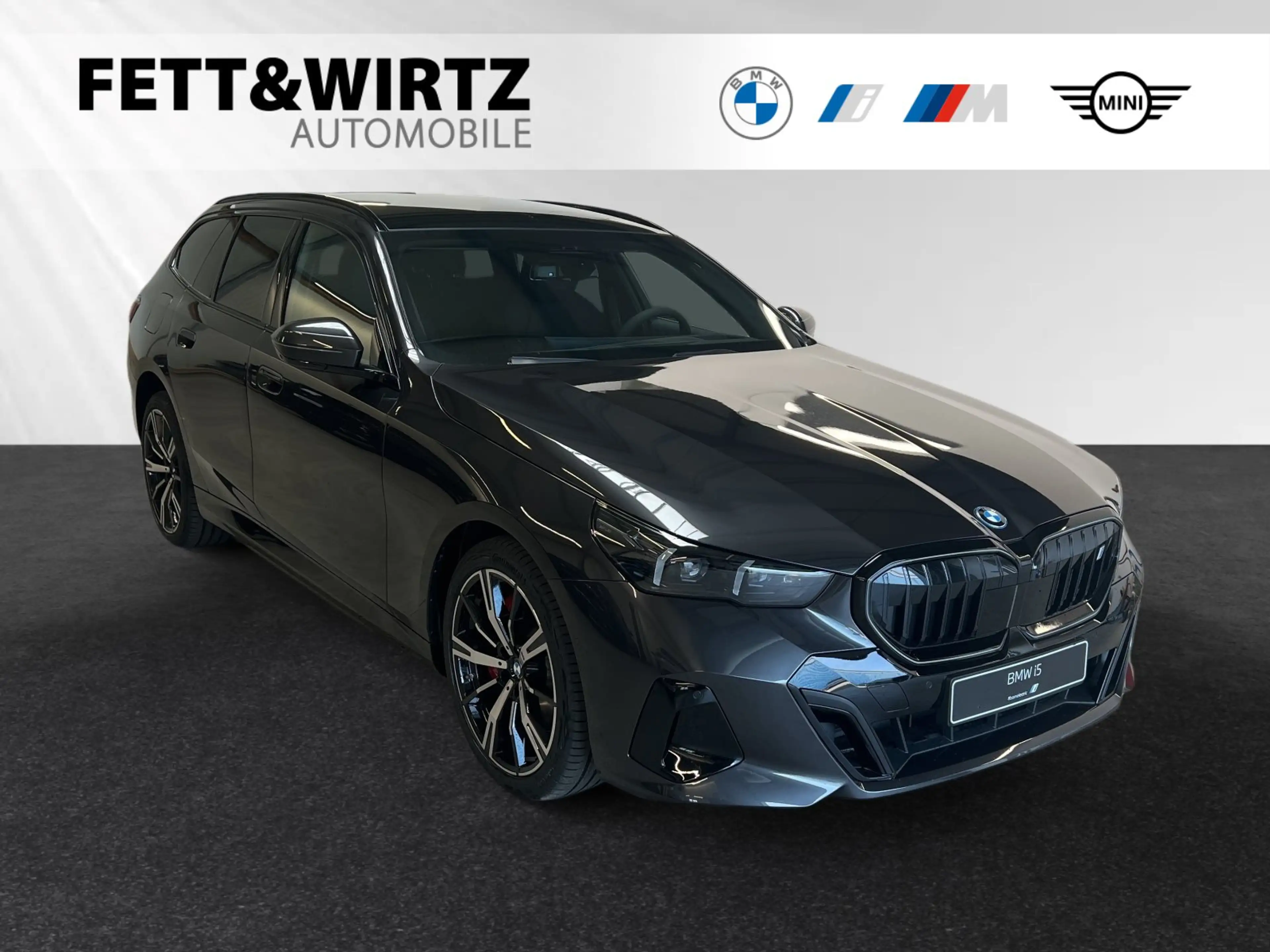 BMW i5 eDrive40 Touring M Sport Pro|AHK|Pano|H/K