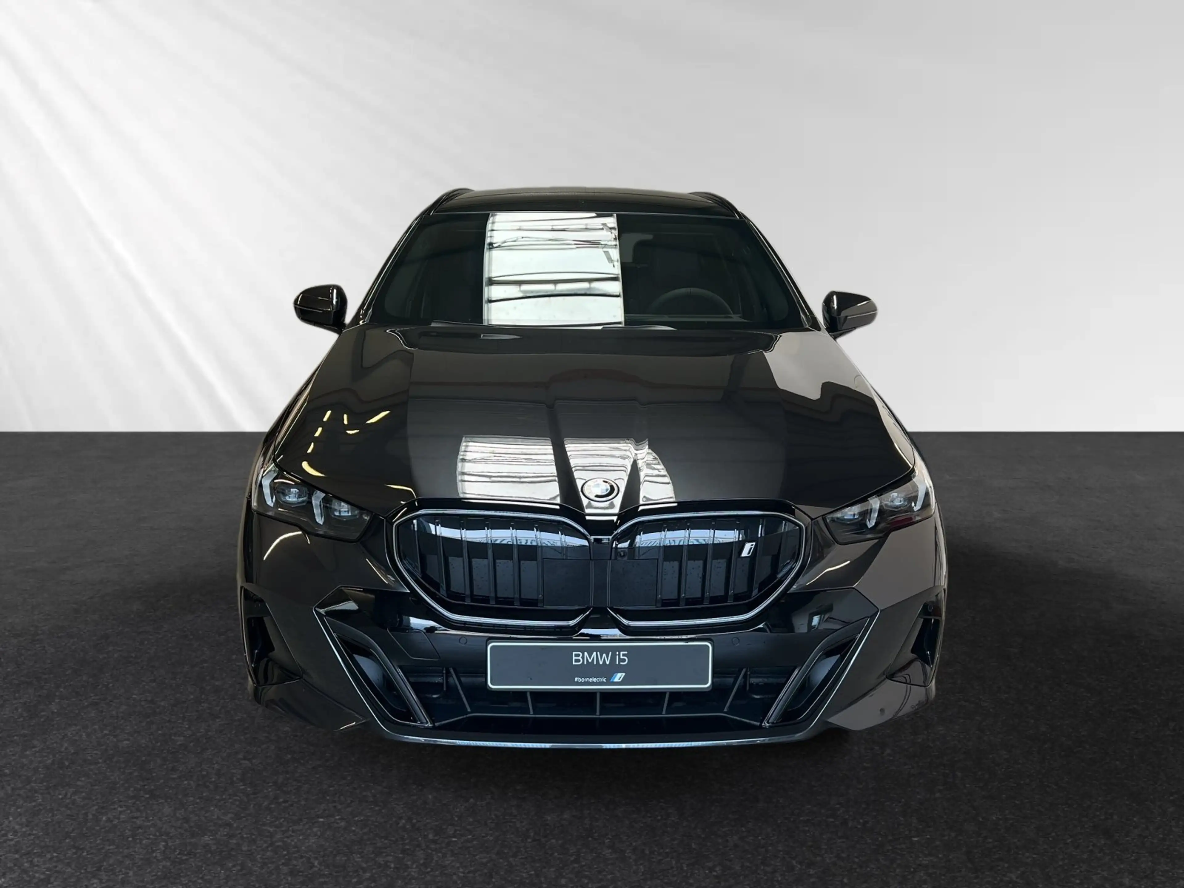 BMW i5 eDrive40 Touring M Sport Pro|AHK|Pano|H/K — photo 7