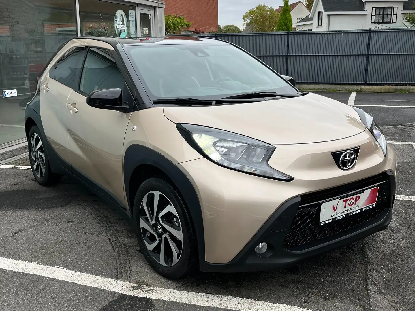 Toyota Aygo X Aygo X Pulse Beige - 2