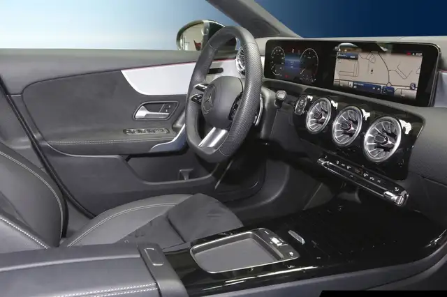 Mercedes-Benz A Class view 8